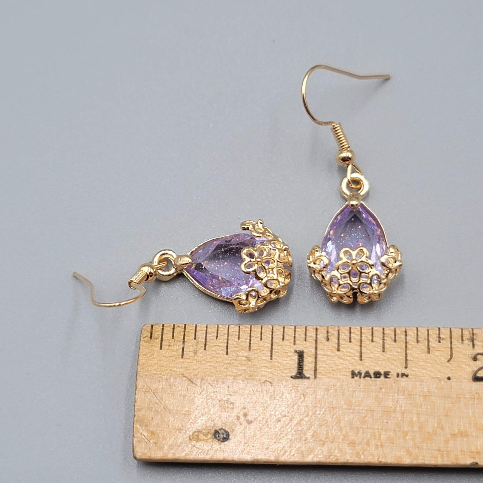 New Pierced Earrings Gold tone Glitter Purple Glass Teardrop Dangle 3/4"