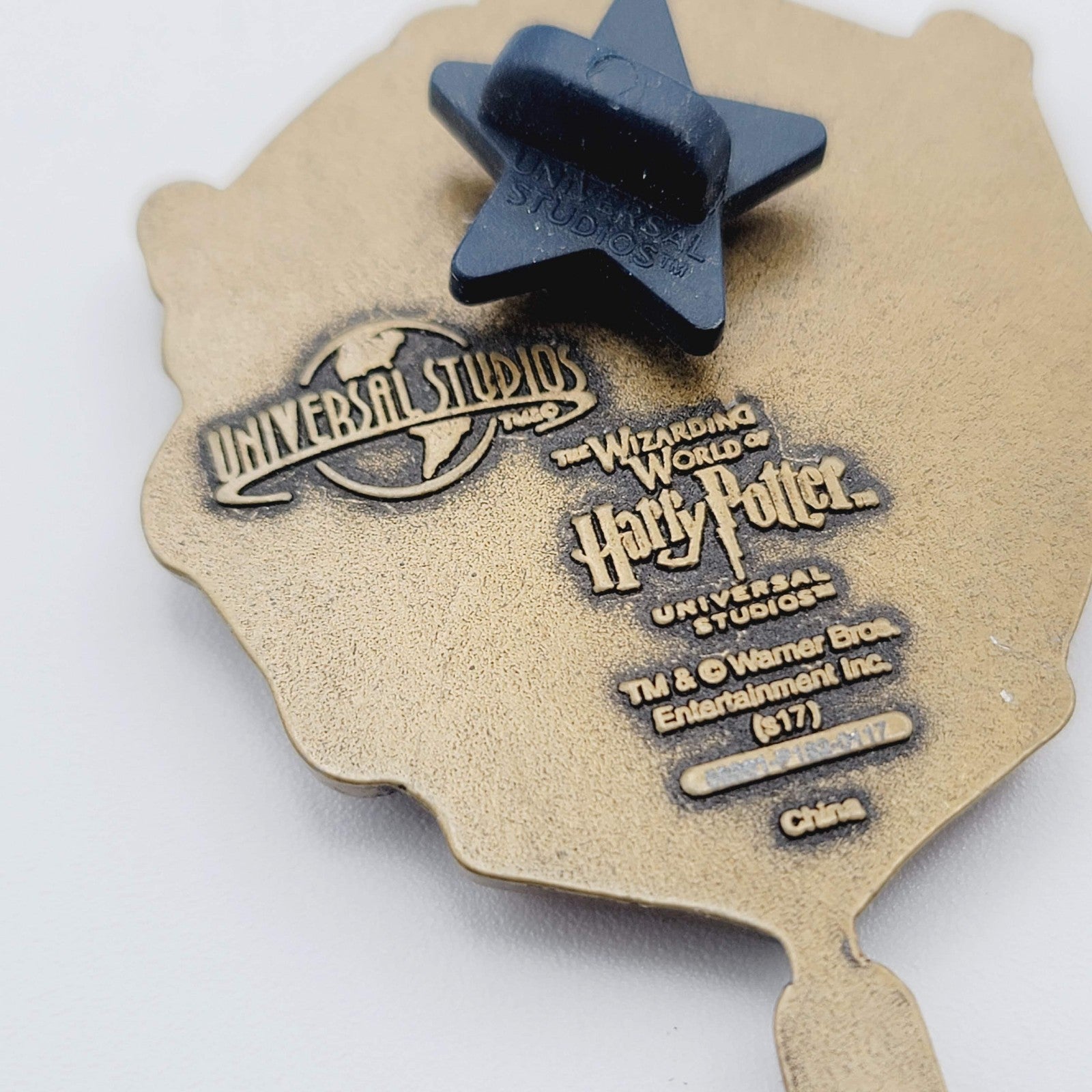 Disney Pin Harry Potter Headgirl Wizarding World Universal Studios Release HTF 