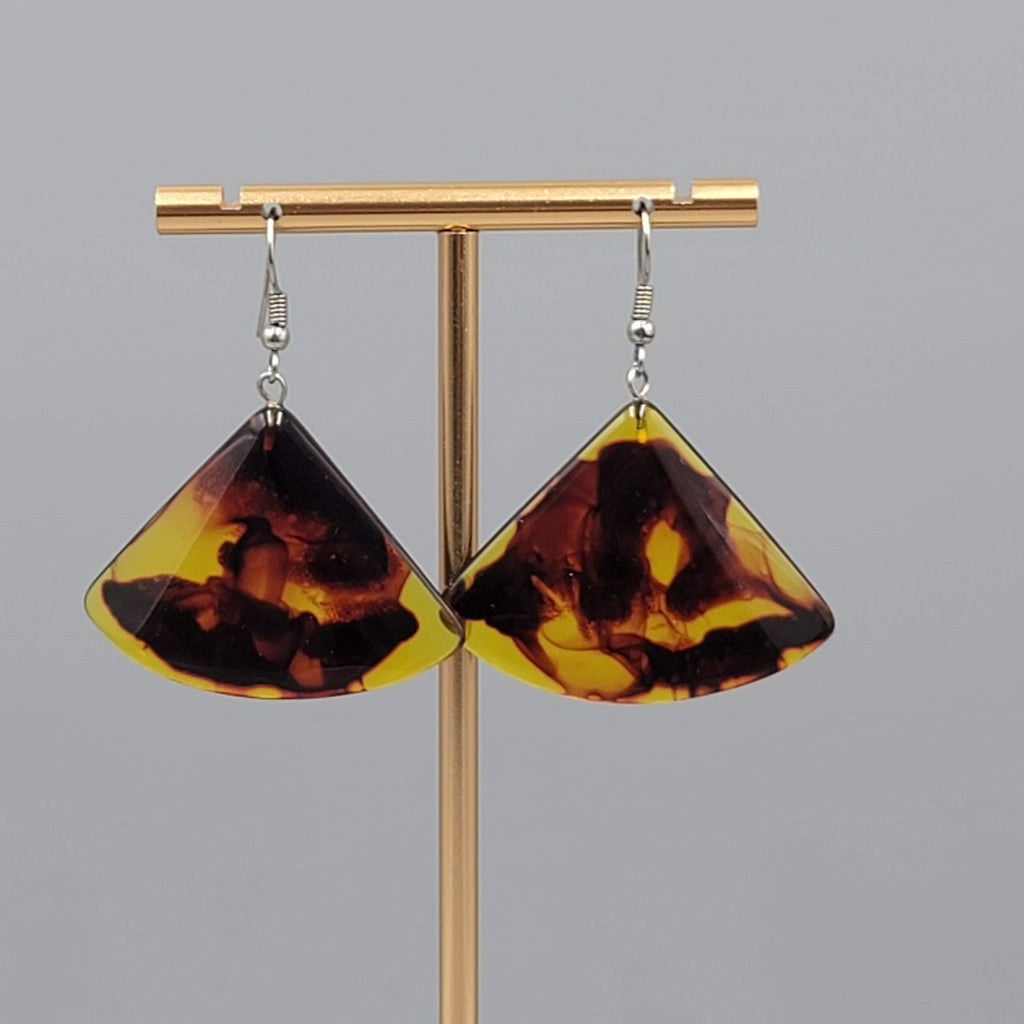 Acrylic Tortoise Statement Pierced Earrings Silver tone Dangle Triangles 1.25 in