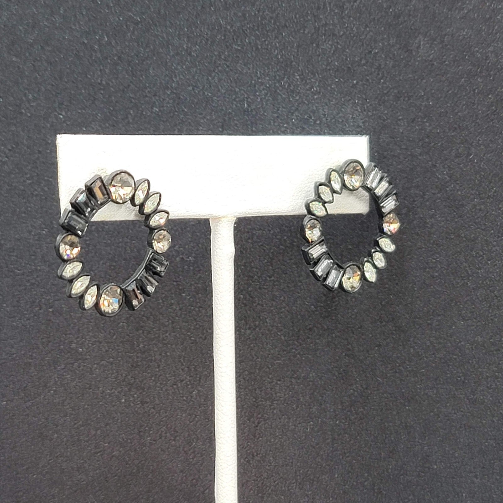 Pierced Earrings Black Circle Clear Gray Rhinestone Wreath 7/8"