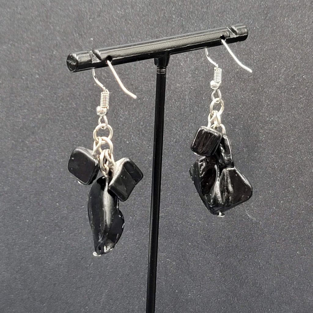 Pierced Earrings Silver tone Black Shell Dangle 1.5"