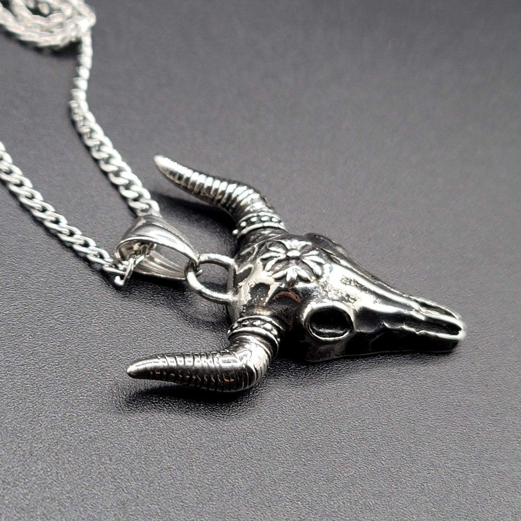 Buffalo Head Skull Stainless Steel Pendant Necklace Silver tone 18"