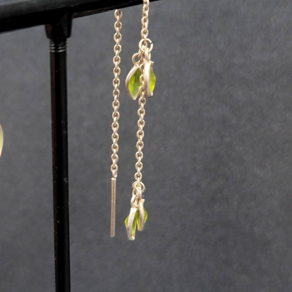 Pierced Earrings Silver tone Green Crystal Stone Threaders 4"