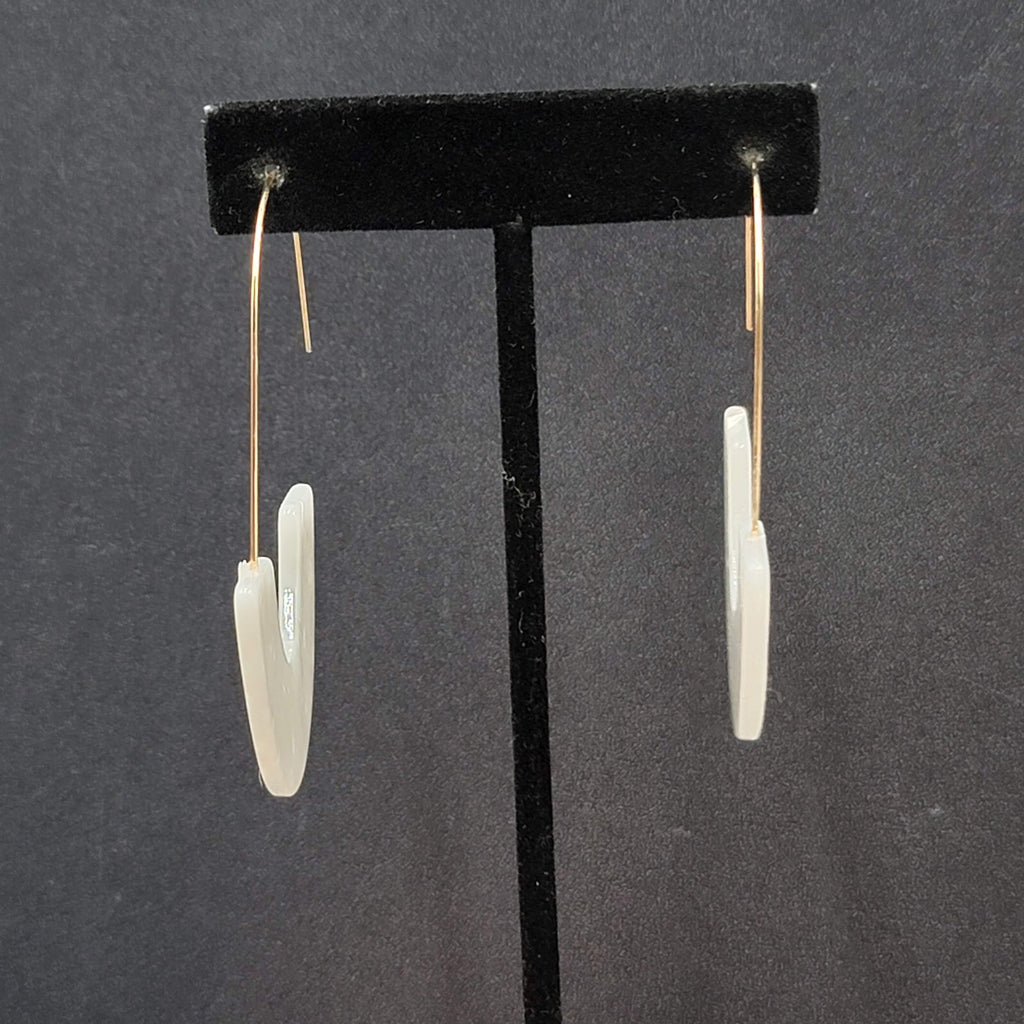 Pierced Earrings Gold tone Hook White Pearloid Resin Statement Dangle 2.75"