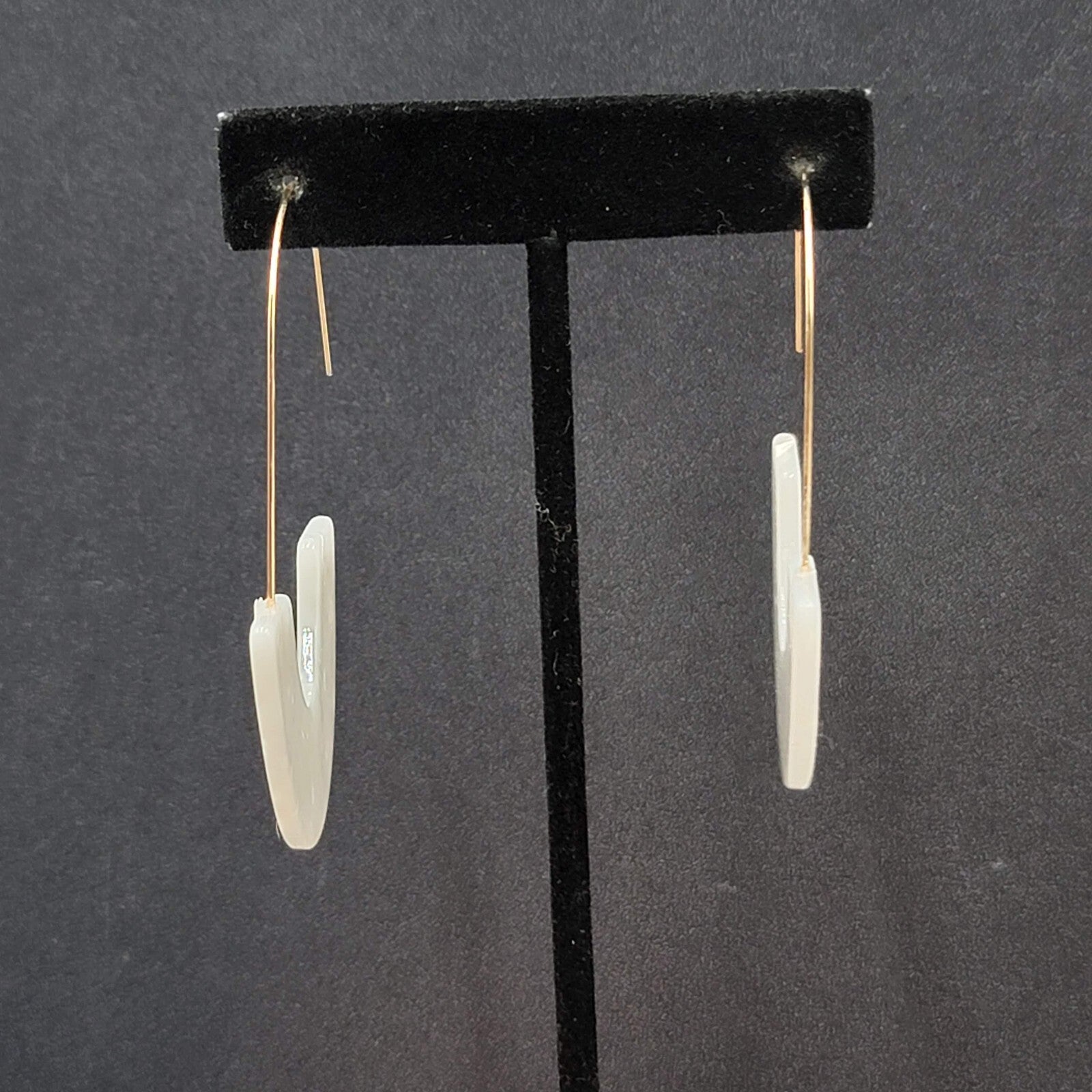 Pierced Earrings Gold tone Hook White Pearloid Resin Statement Dangle 2.75"