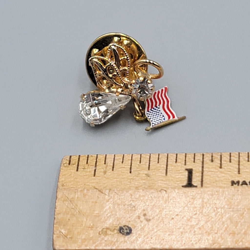 Vintage Angel Pin Patriotic USA Flag Gold tone 5/8"