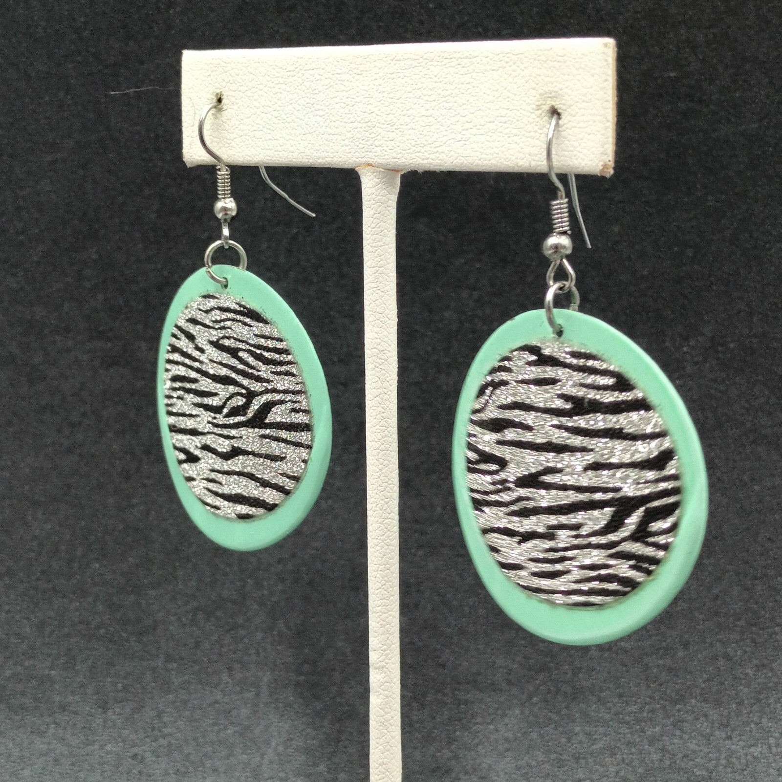 Pierced Earrings Seafoam Sparkle Zebra Print Enamel Round Dangle 1 1/2"