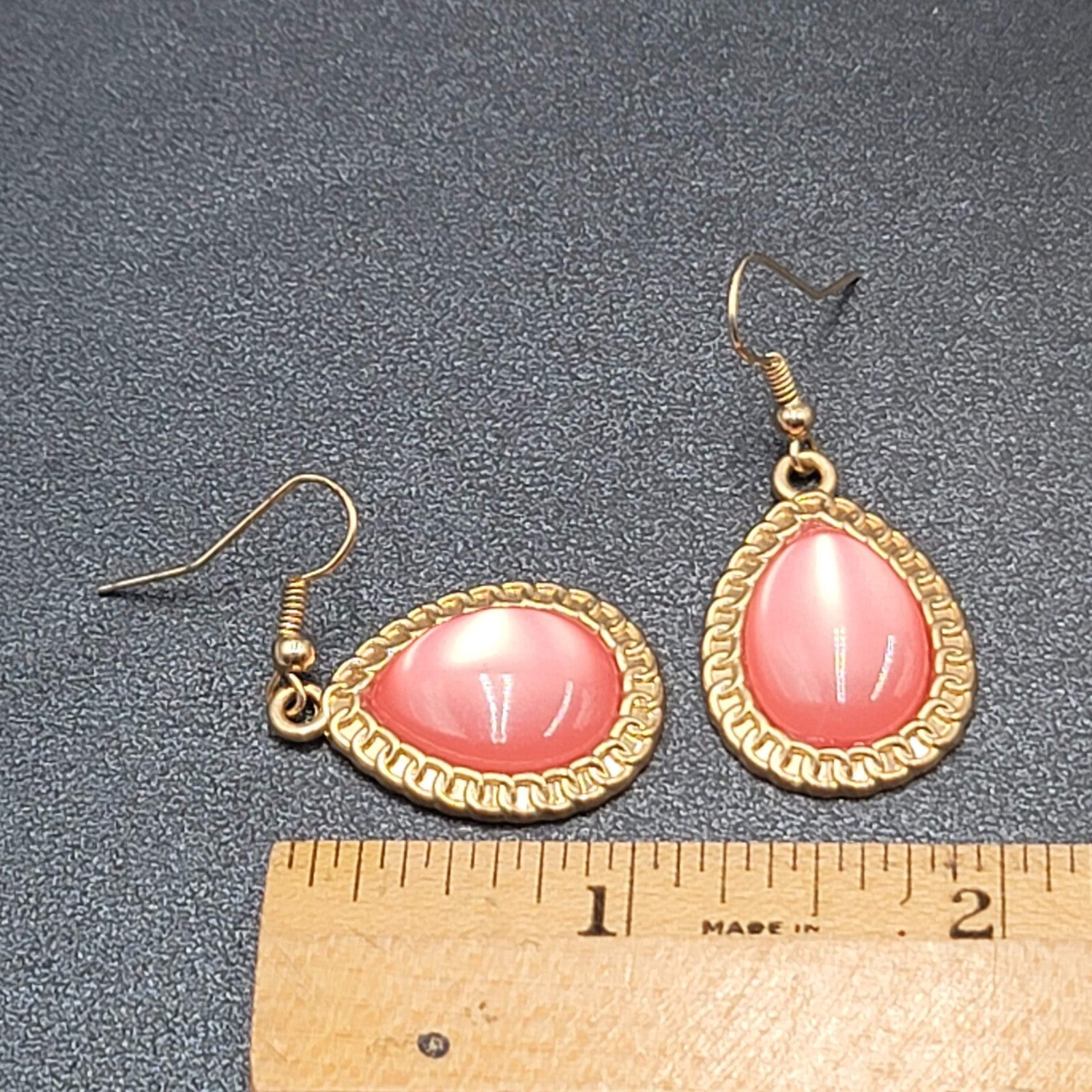 Pierced Earrings Gold tone Pink Translucent Resin Teardrop Dangle 1"