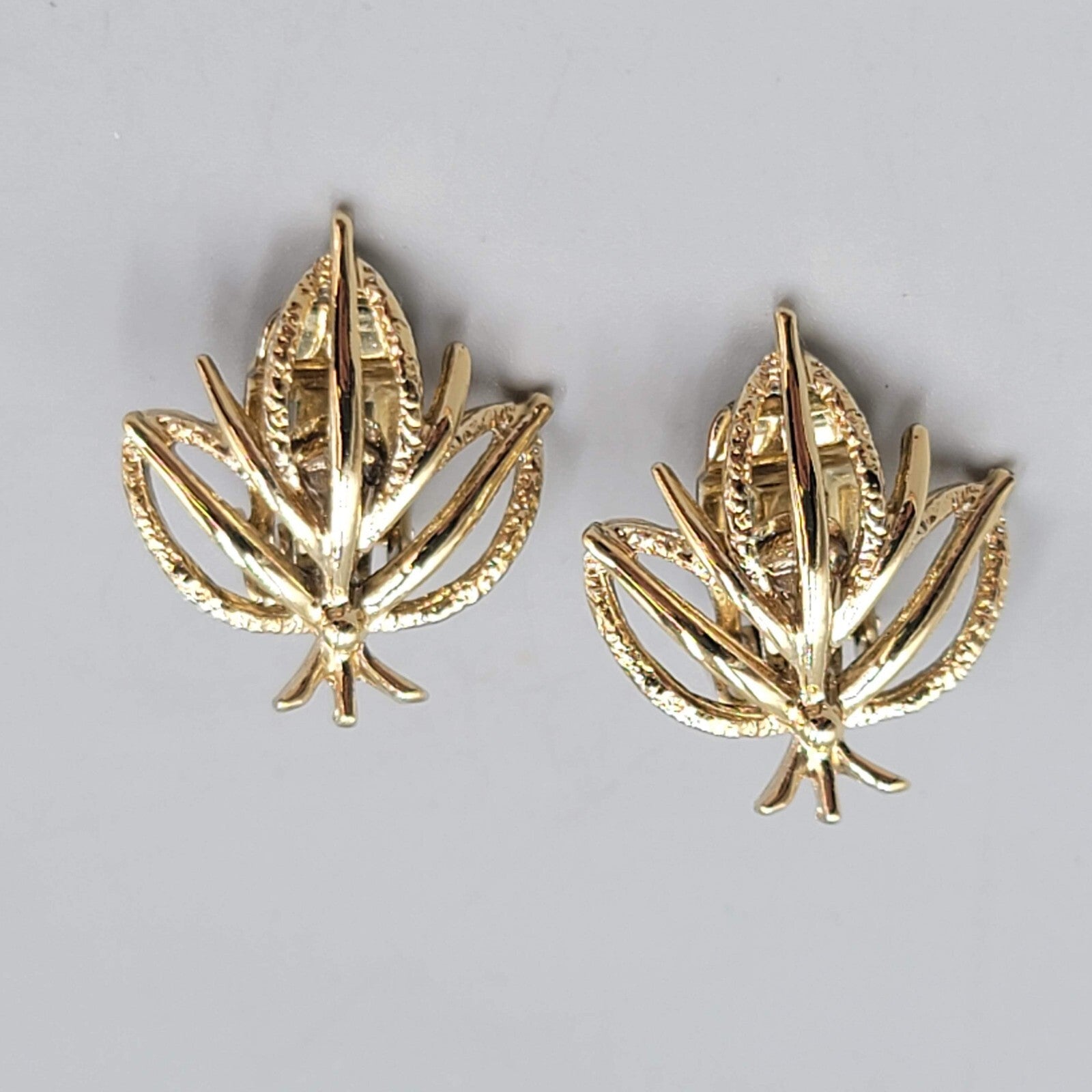 Vintage Open Work Leaf Clip on Earrings Gold tone Drop 1"