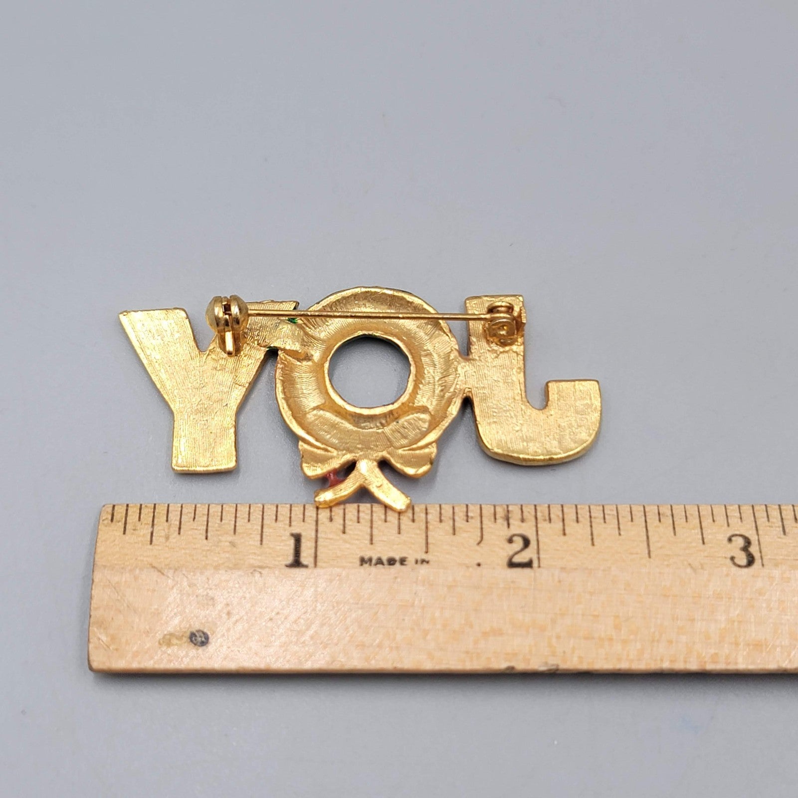 Vintage JOY Brooch Christmas Enamel Gold tone Wreath 2 1/8"