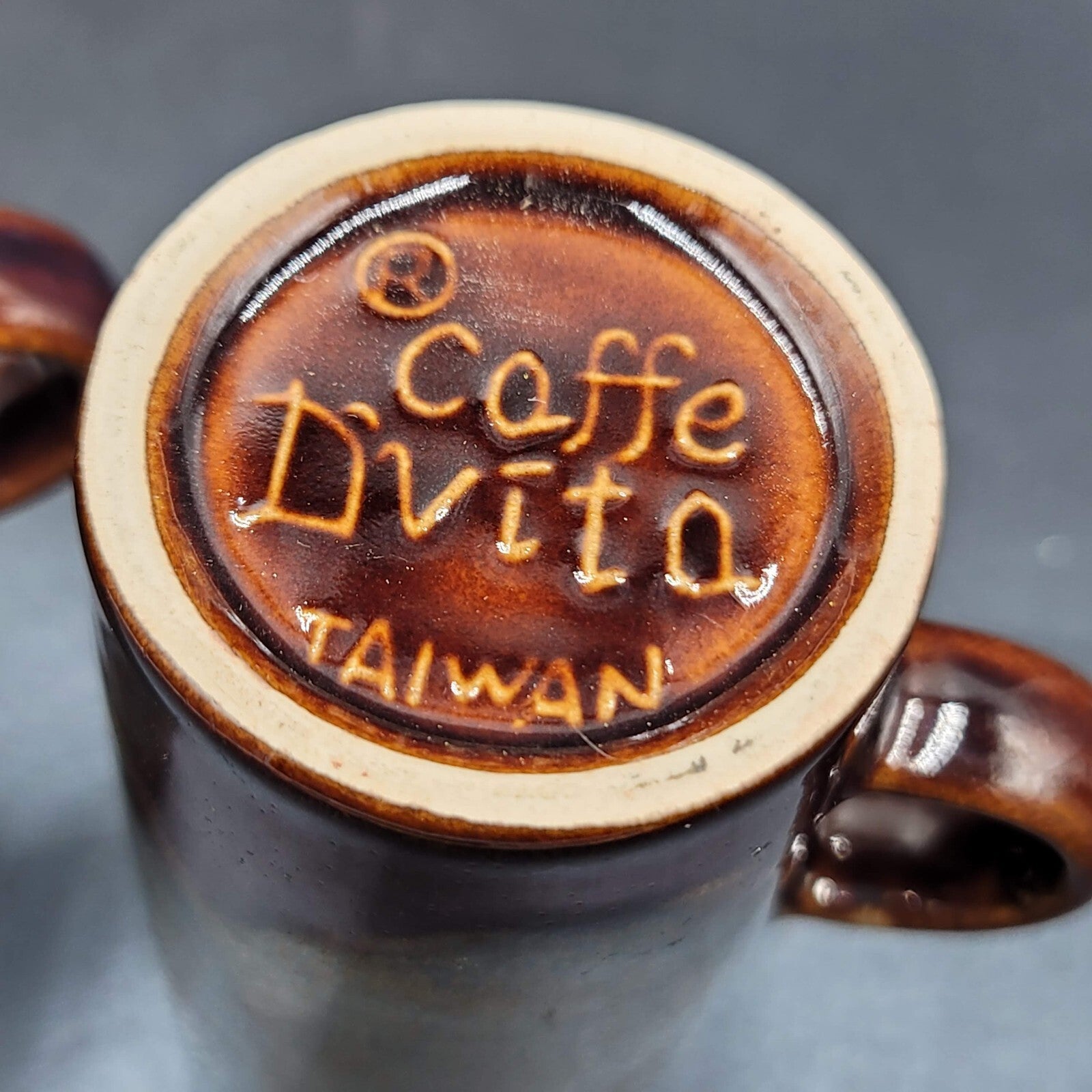 Vintage TWO Caffe D'Vita Stoneware Glazed Cappuccino Espresso Mugs 4.5”H x 2”D