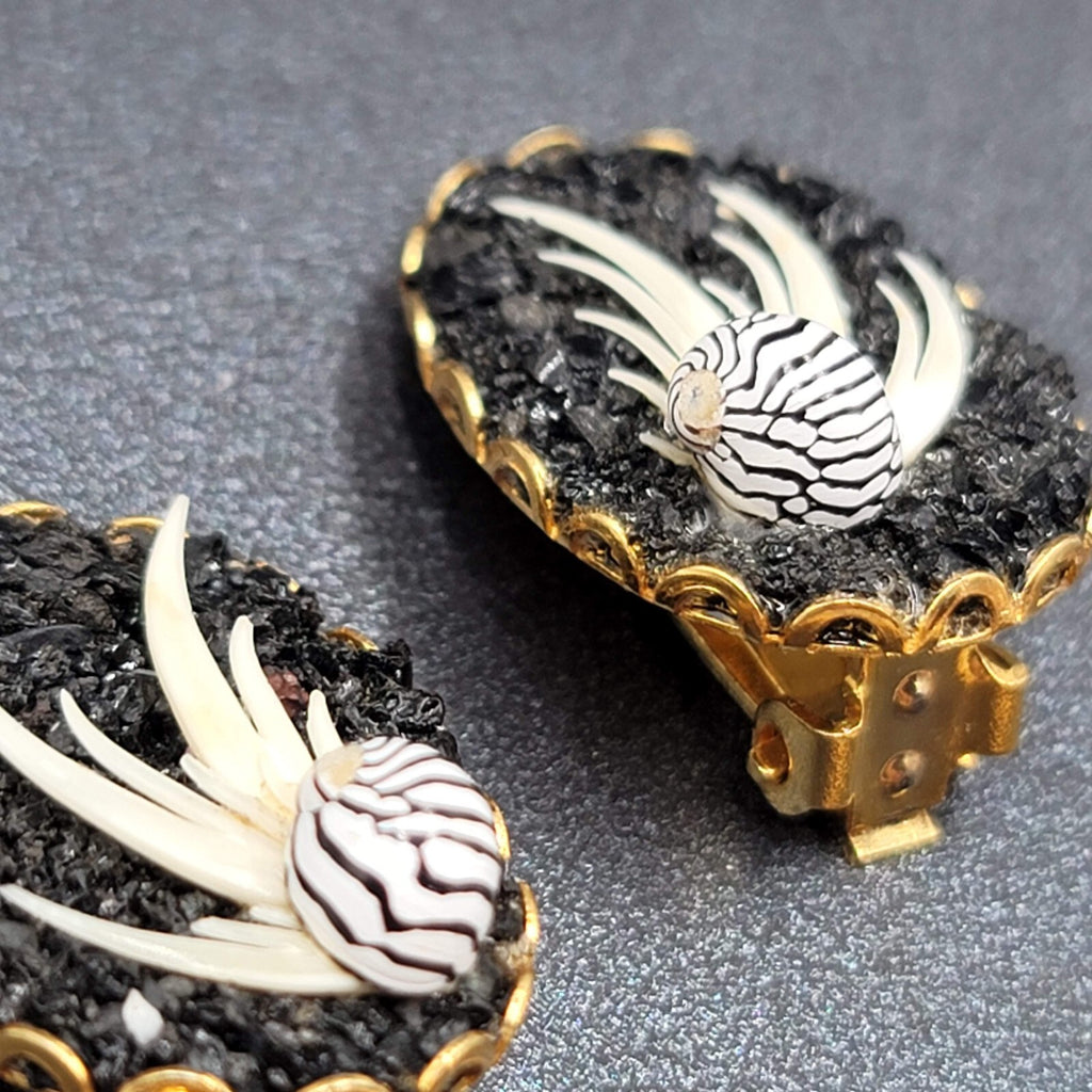 Vintage Clip on Earrings Gold tone Black Druzy Seashell Drop 1"