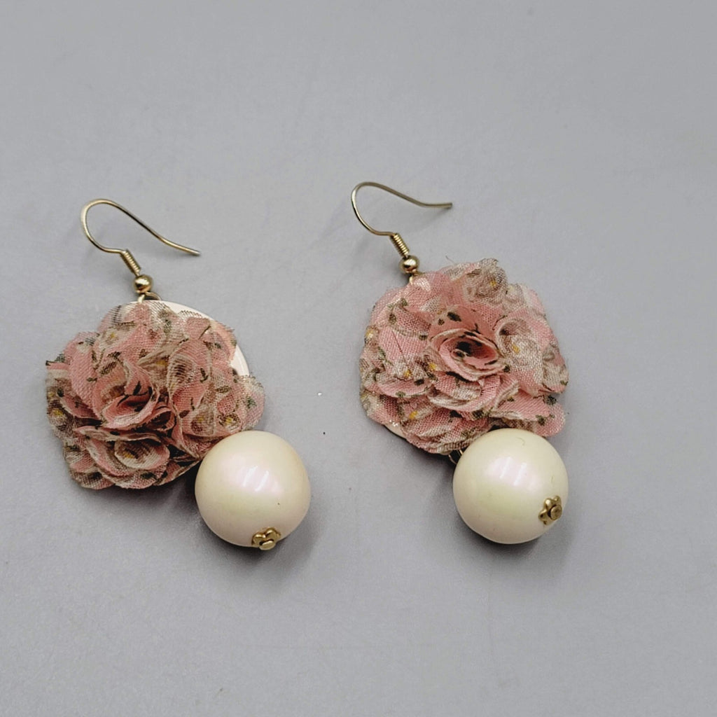 Frilly Pink White Bead Pierced Earrings Gold tone Dangle 1.75"