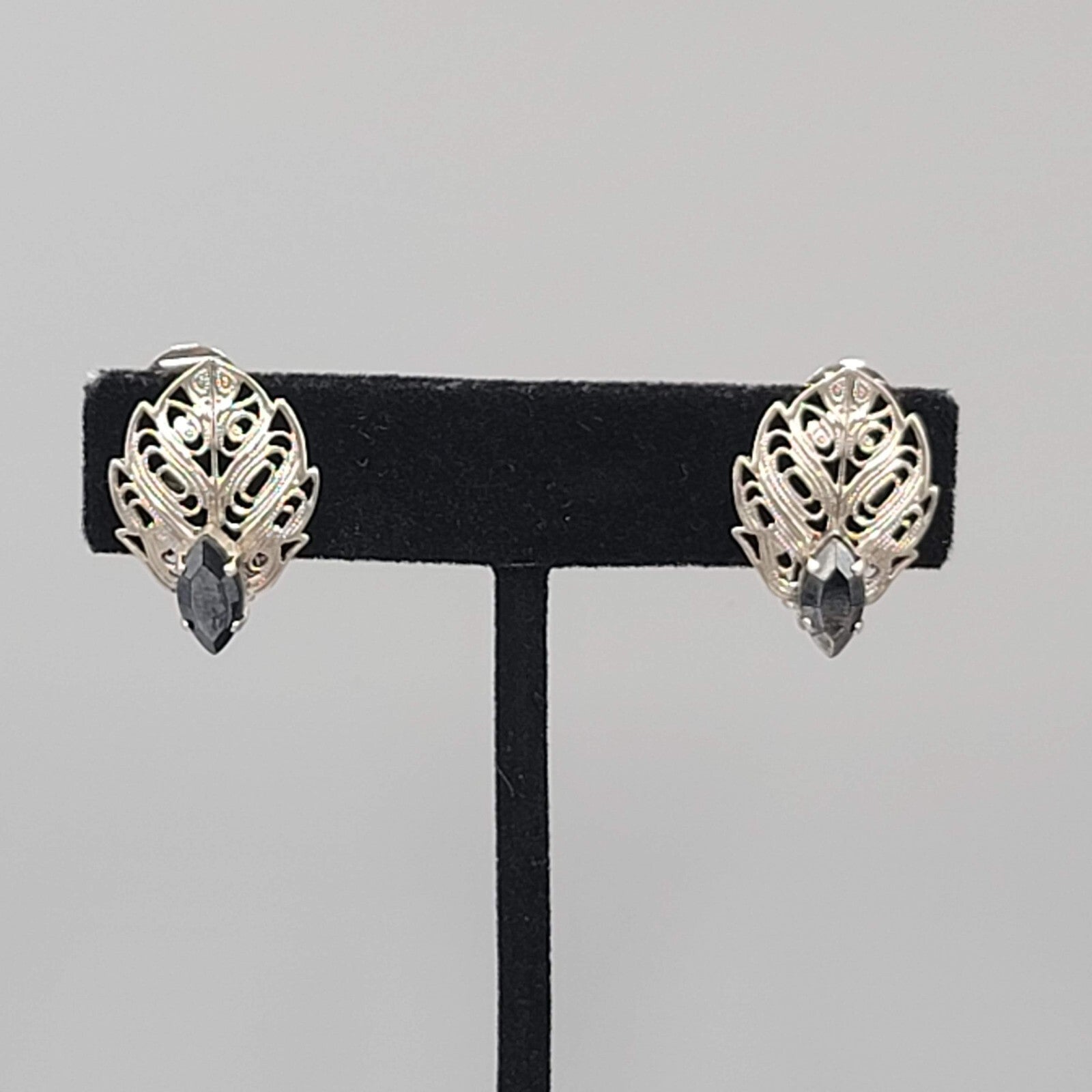 Vintage Filigree Black Rhinestone Clip on Earrings Silver tone 3/4"