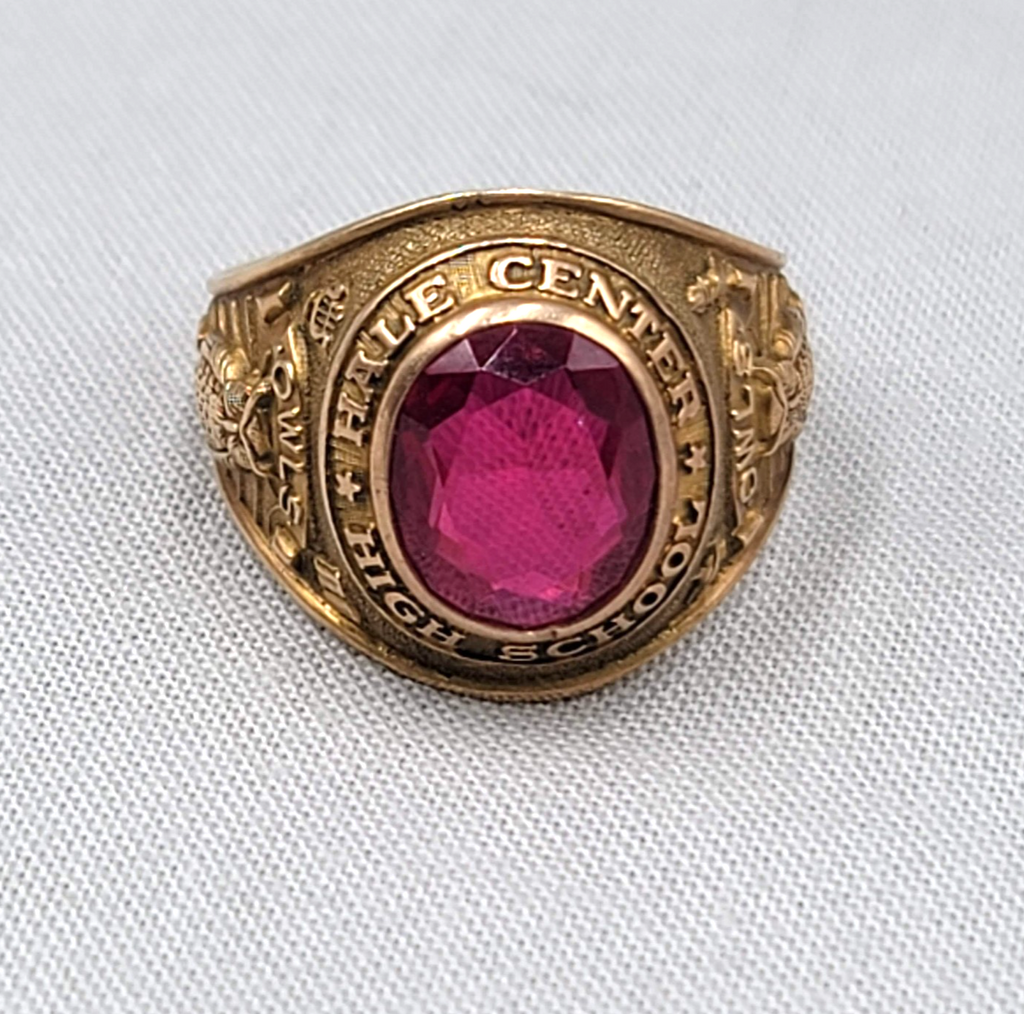 1958 Hale Center High School 10k Gold Class Ring Owls 9.5g L.G. Balfour Co