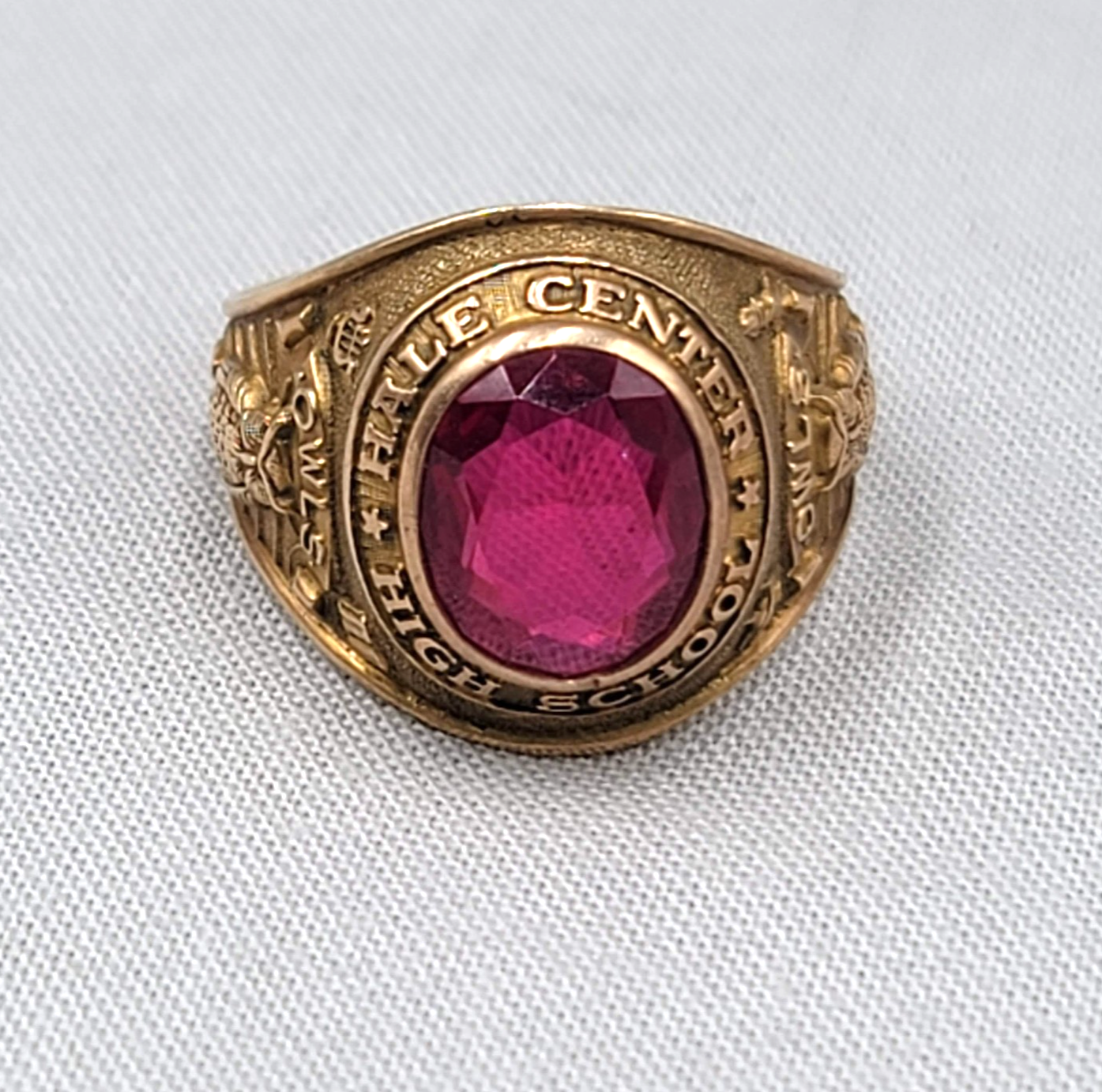1958 Hale Center High School 10k Gold Class Ring Owls 9.5g L.G. Balfour Co