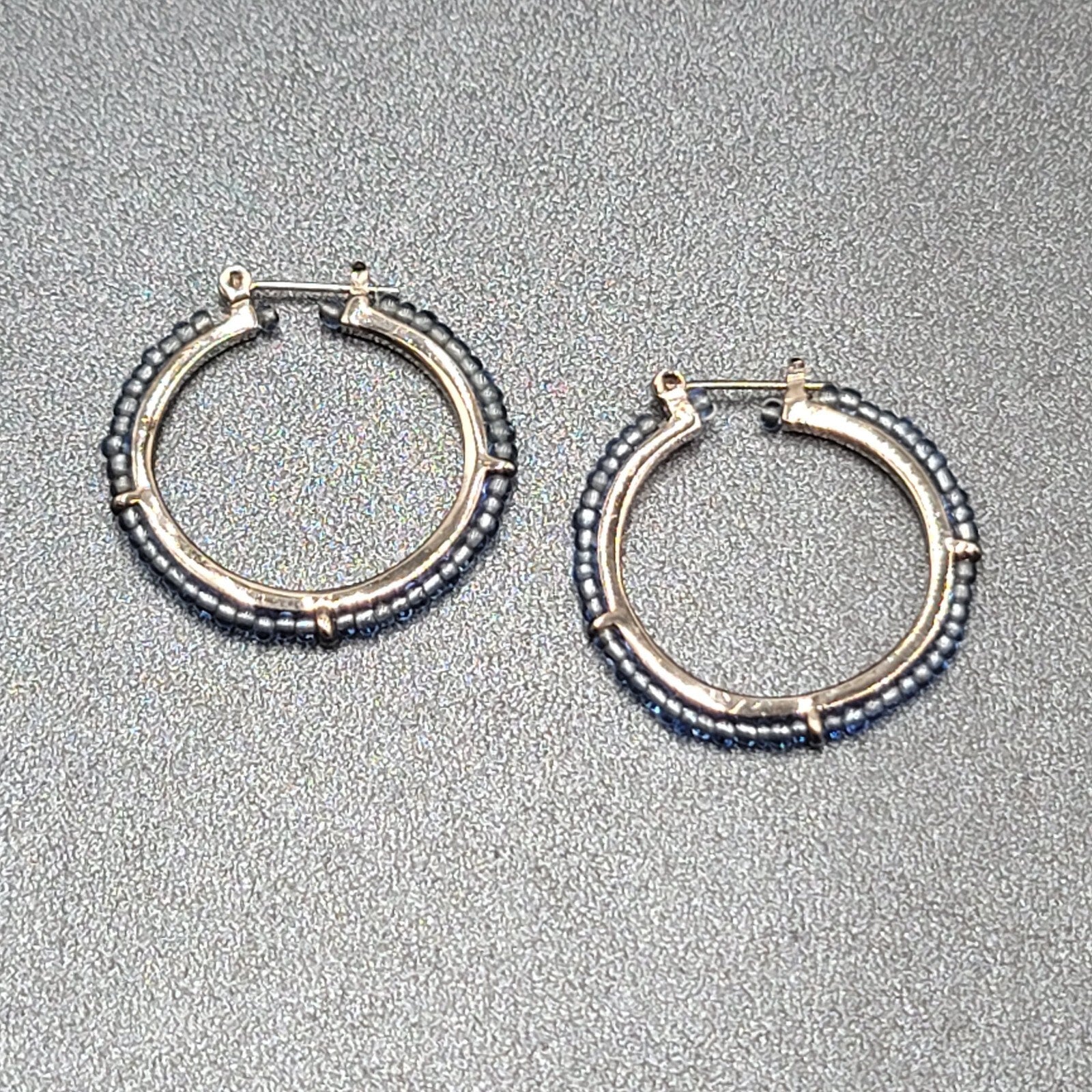 Pierced Earrings Black Metal Blue Seed Bead Hoops 1"