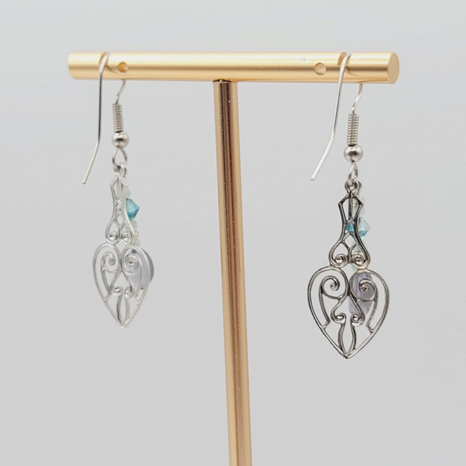 Lavalier Pierced Earrings Purple Blue Beads Silver tone Dangle 1.25 in