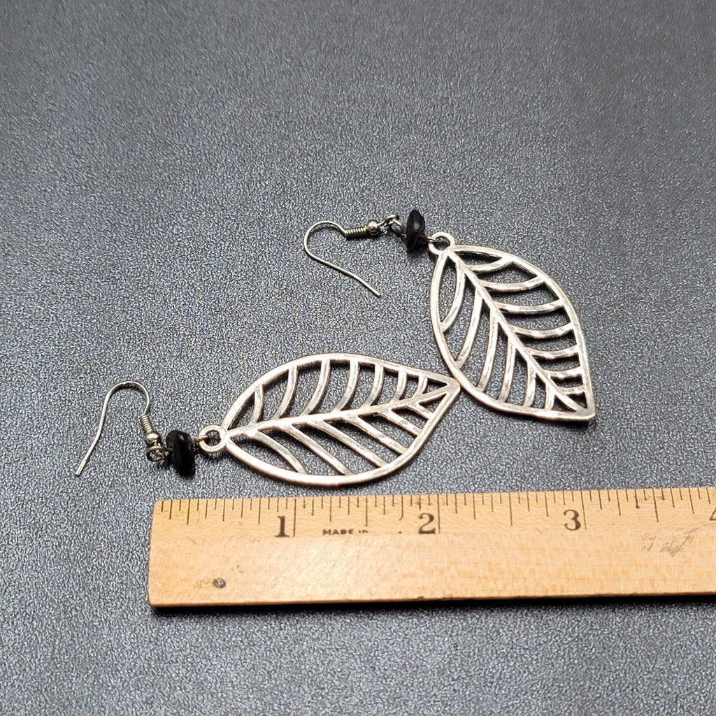 Pierced Earrings Open Work Leaf Black Stone Bead Dangle Long 2.25"