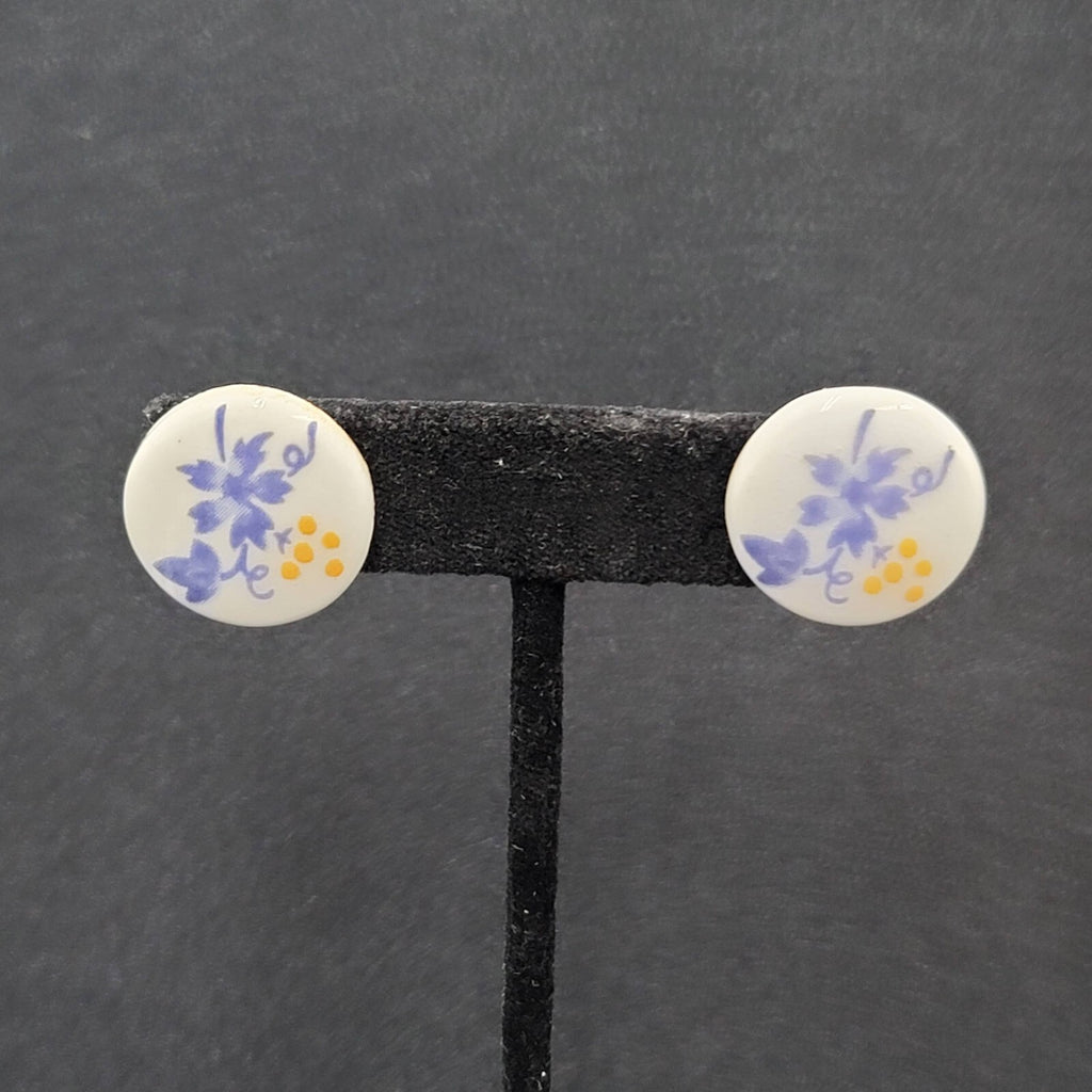 Vintage Pierced Earrings Ceramic White Hand Painted Purple Yellow Grapes 3/4"