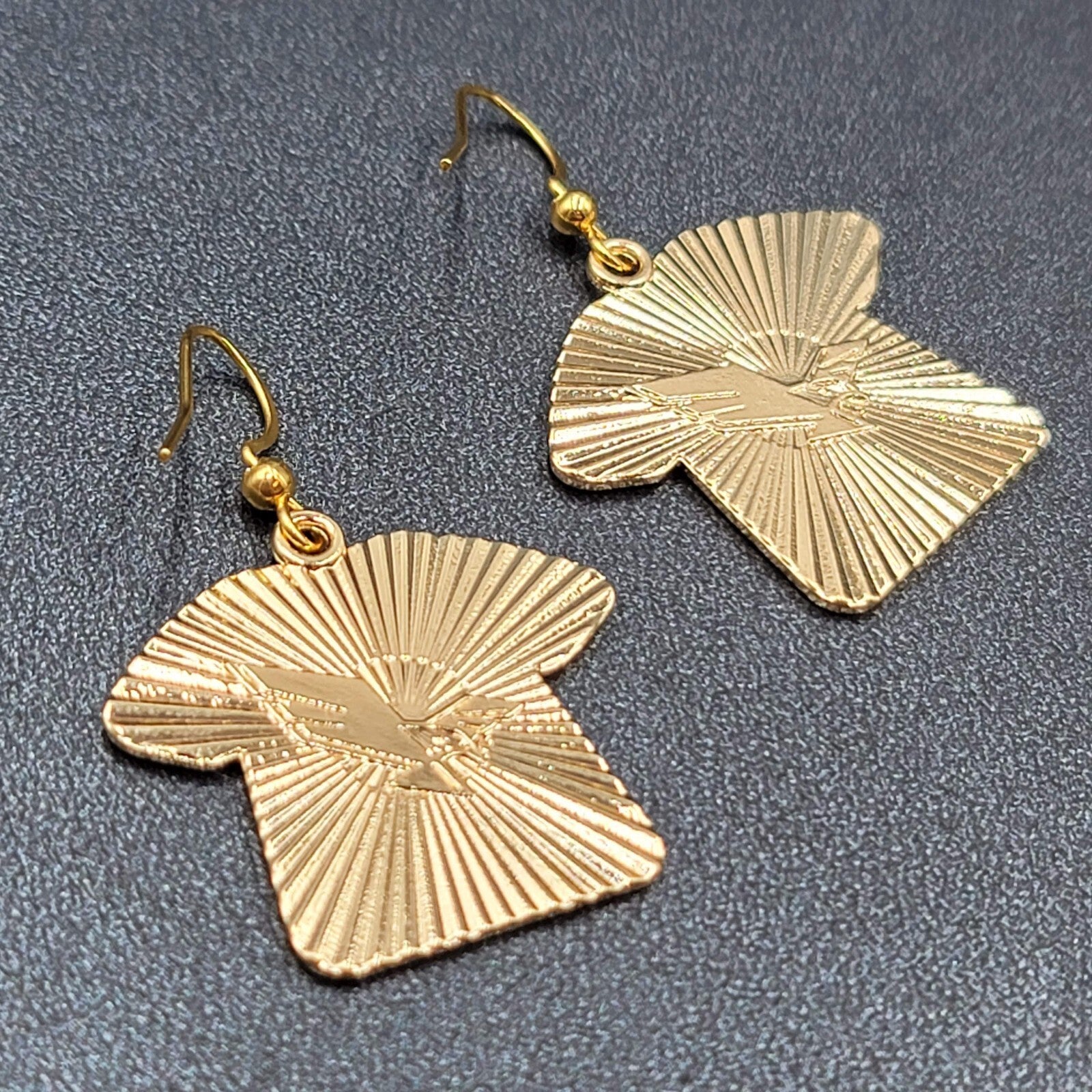 Nurse Scrub Top Pierced Earrings Red White Enamel Gold tone Dangle 1"