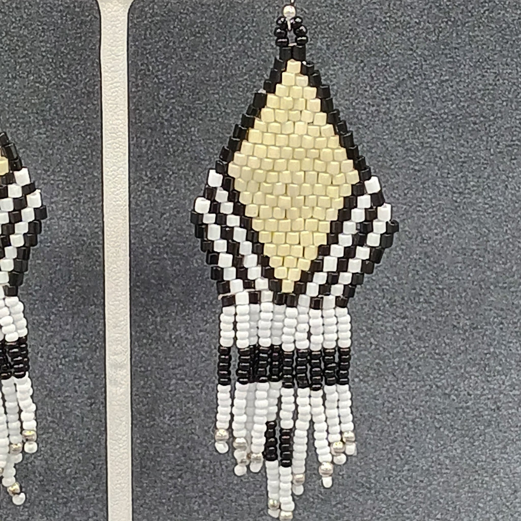 Pierced Earrings Black White Weaved Beads Silver tone Dangle 3.25"