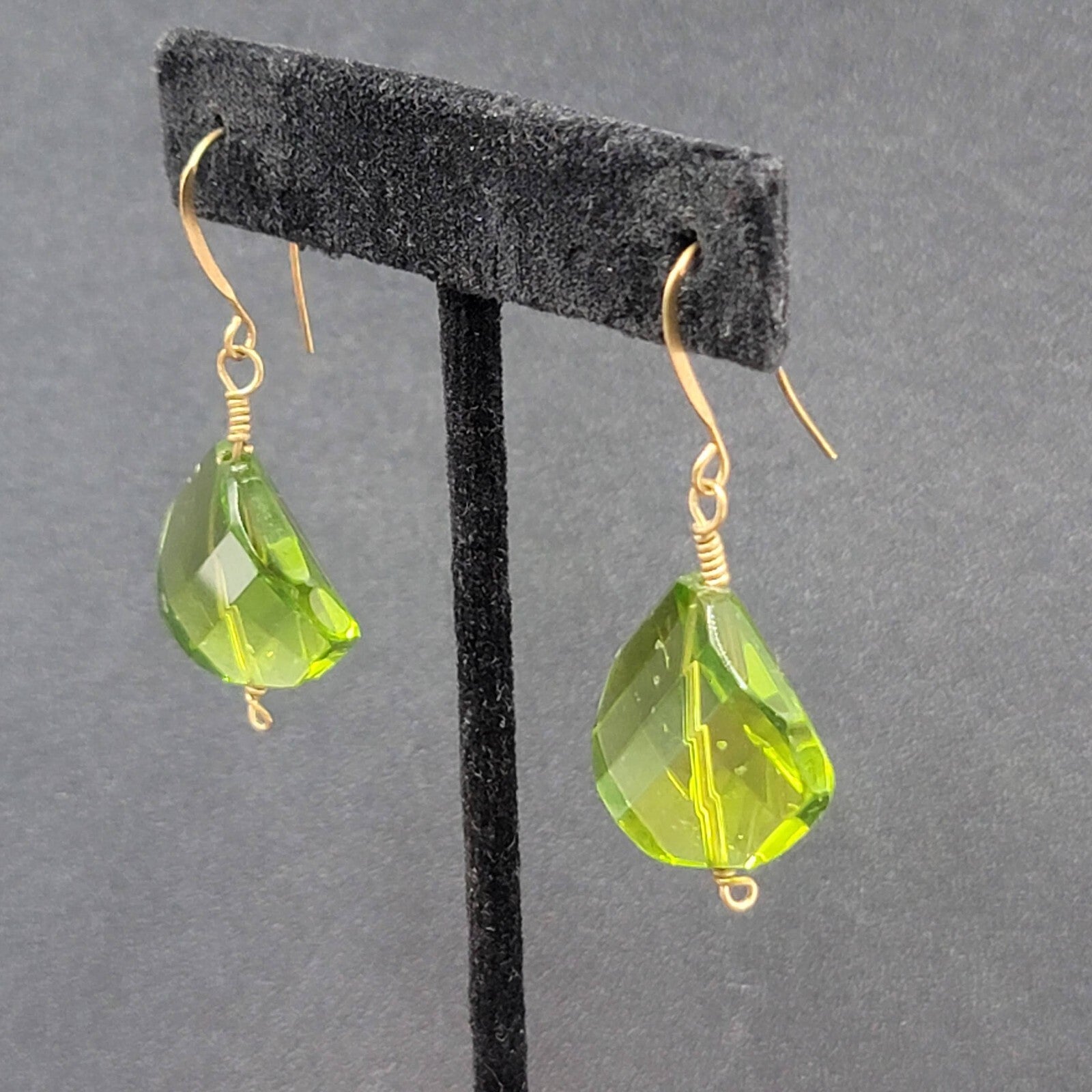 Pierced Earrings Copper tone Green Art Glass Faceted Bead 1.25"