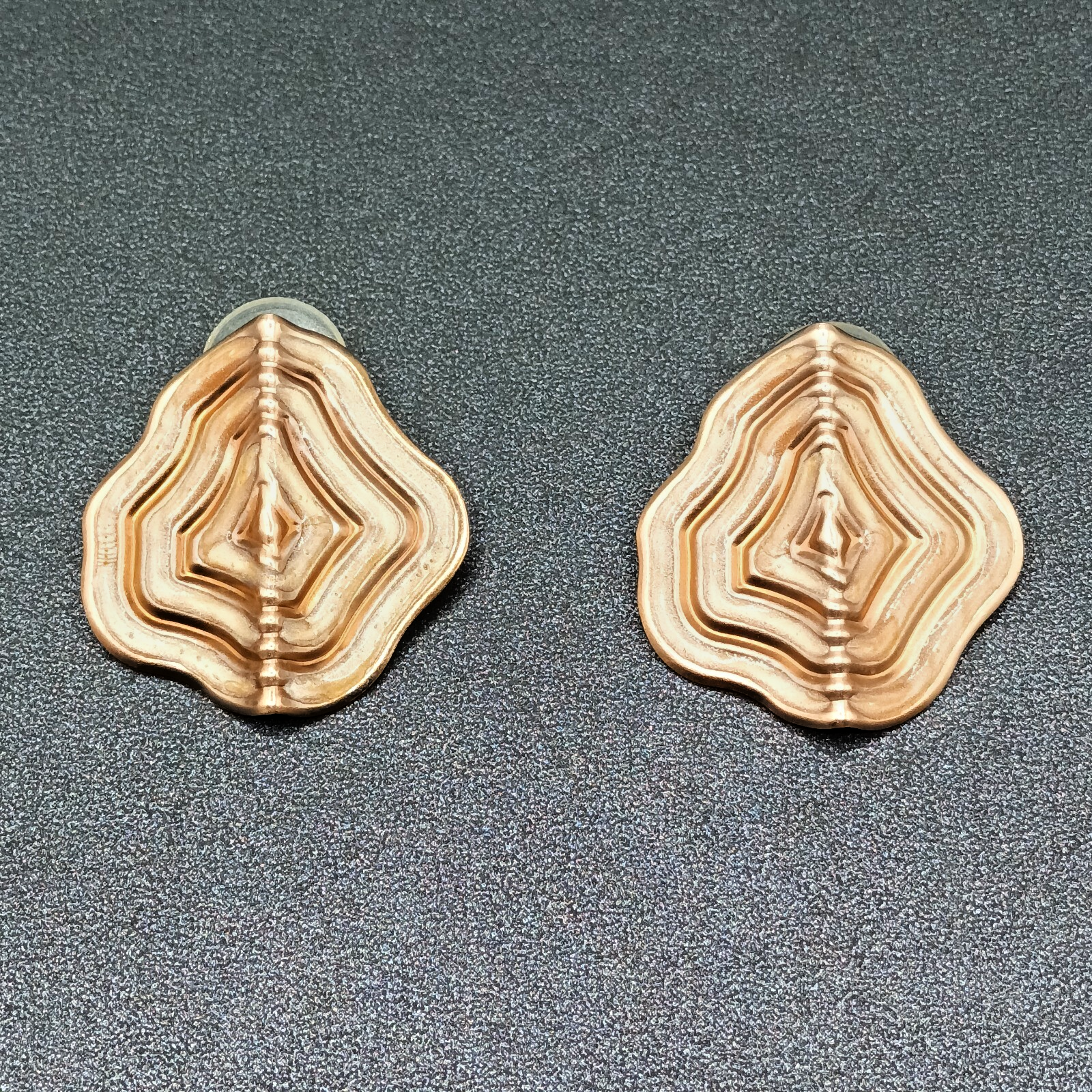 Vintage Pierced Earrings Copper tone Enamel Textured Bent Metal Dangle 1 3/8"
