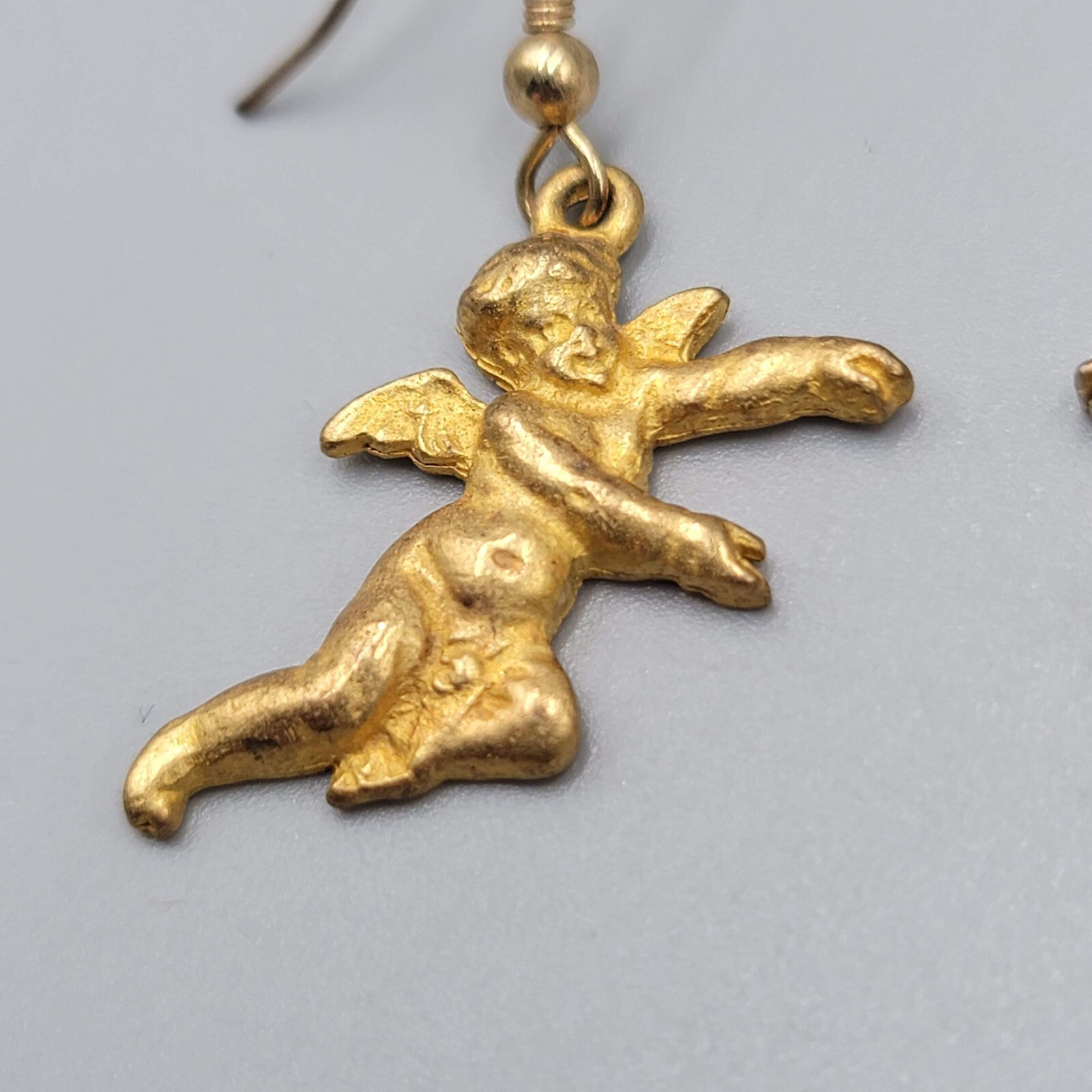 Vintage Cupid Cherub Angel Pierced Earrings Gold tone Dangle 1"