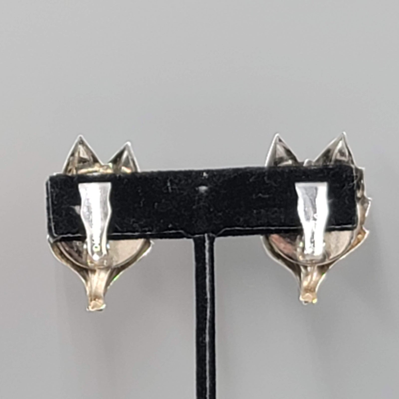 Vintage Marino Clip on Earrings Silver tone Leaf Climber 1 3/8"