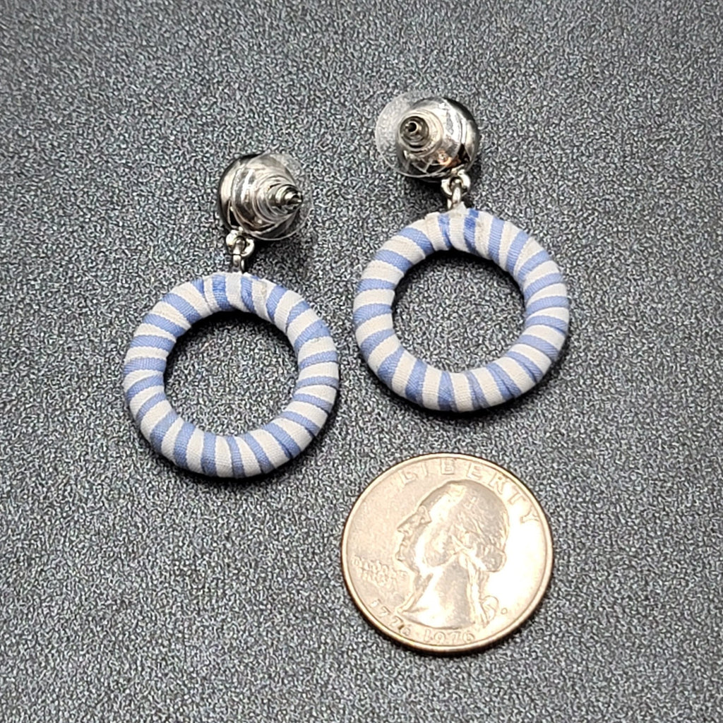 Vintage Pierced Earrings Silver tone Blue White Wrapped Hoop Dangle 1.5"