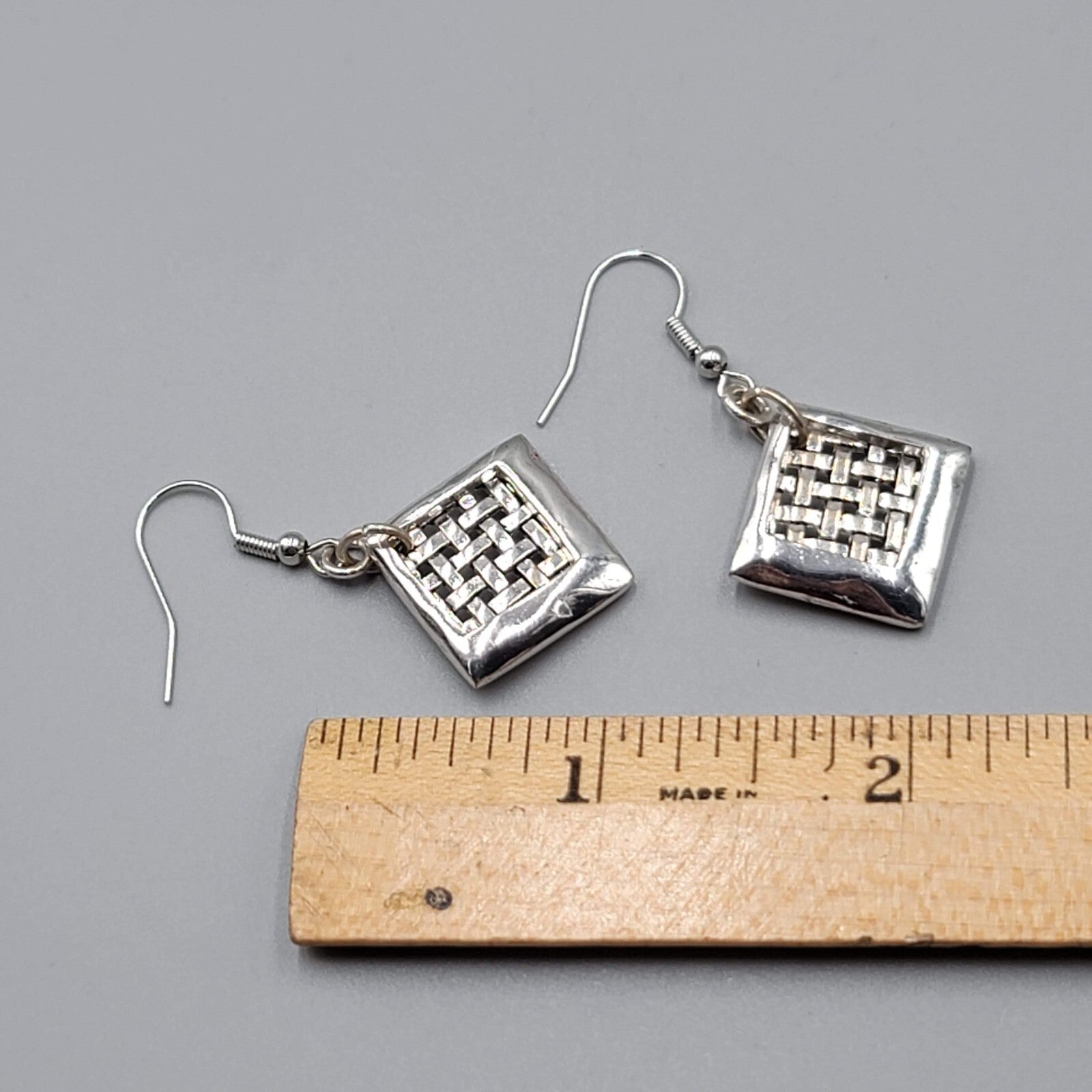 Dangle Square Pierced Earrings Woven Texture Silver tone 1"