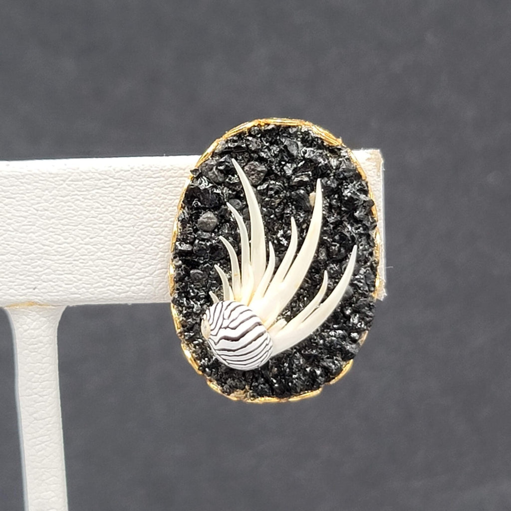Vintage Clip on Earrings Gold tone Black Druzy Seashell Drop 1"