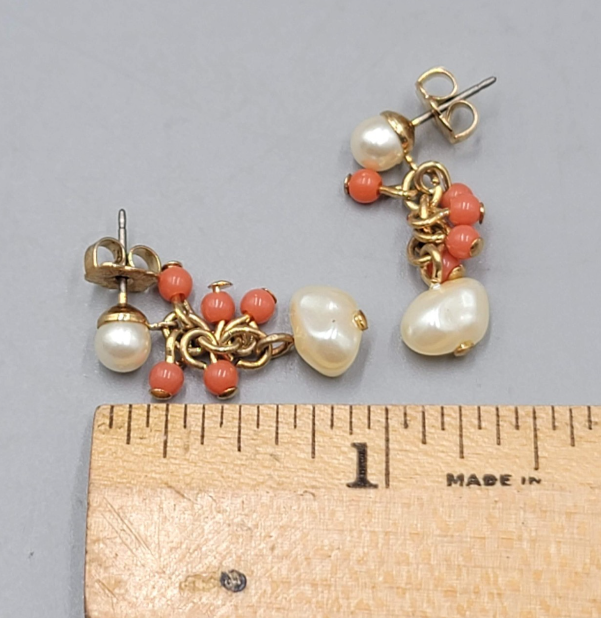 New York Co Faux Pearl Faux Coral Pierced Earrings Gold tone Dangle 1"