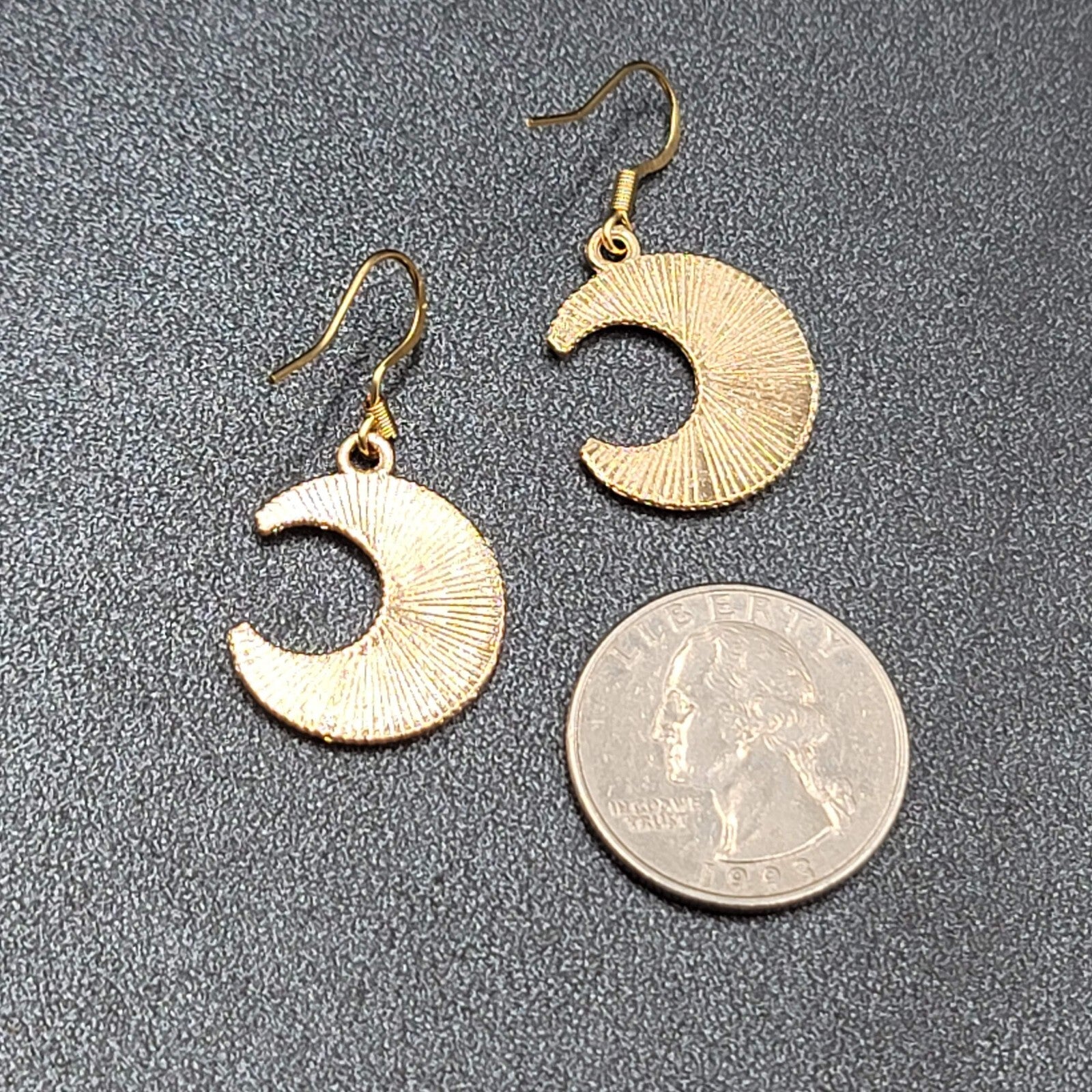 New Crescent Moon Pierced Earrings Gold tone Purple Green Enamel Dangle 7/8"
