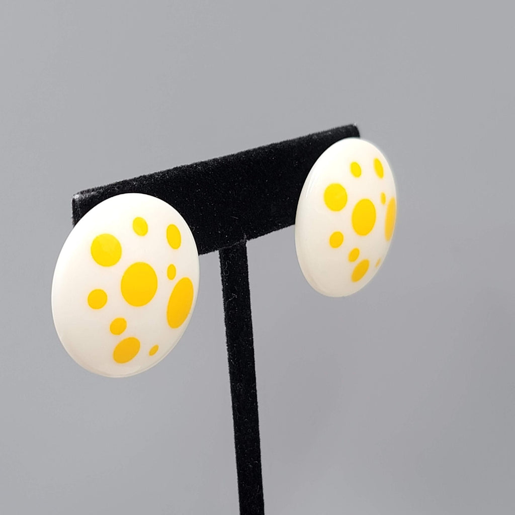 Vintage Pierced Earrings White Yellow Polka Dot 1"