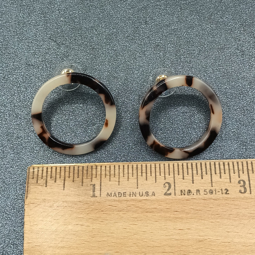 Pierced Earrings Brown Speckled Acrylic Open Circle Hoop Drop 1 1/8"