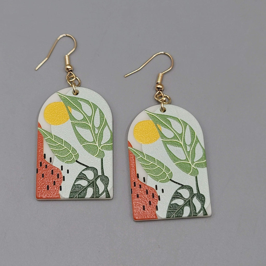 Pierced Earrings Artsy Nature Acrylic Gold tone Dangle 1.75"