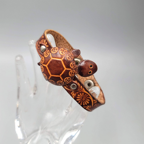 Brown Leather Sea Turtle Bracelet Engraved Snap Closure Small