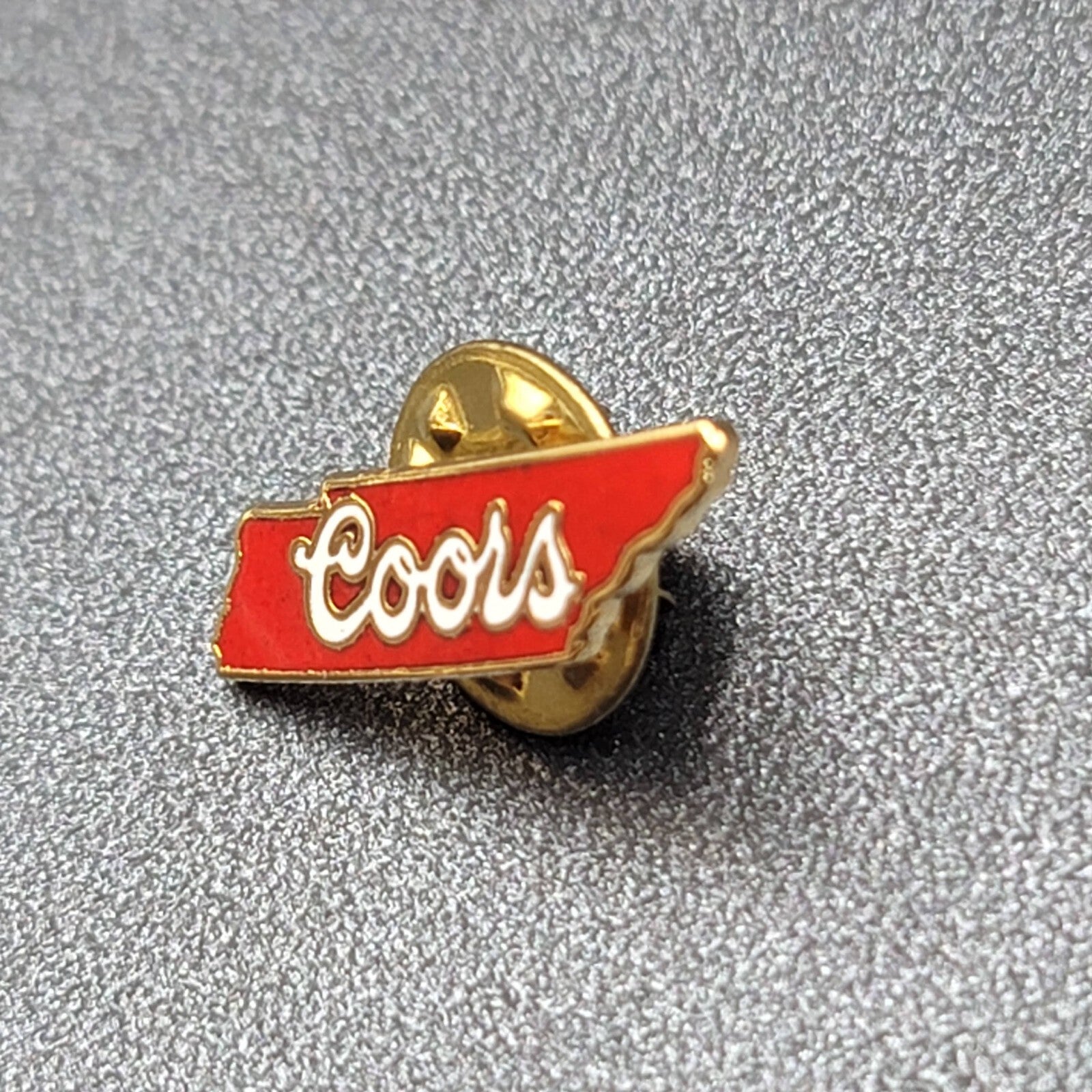 TennesseeVintage State Coors Beer Souvenir Lapel Pin Red Enamel NOS