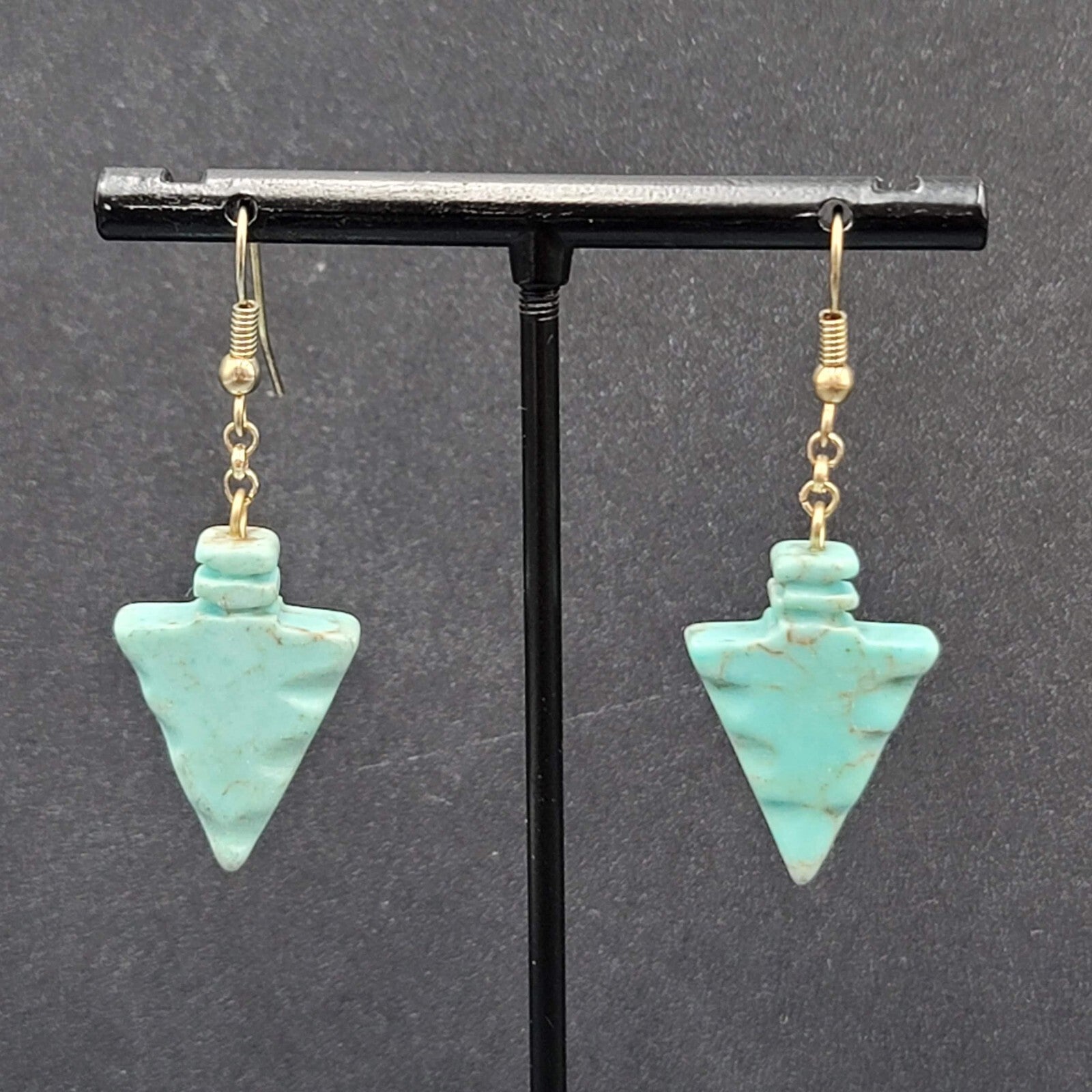 Pierced Earrings Silver tone Blue Stone Arrow Dangle 1"
