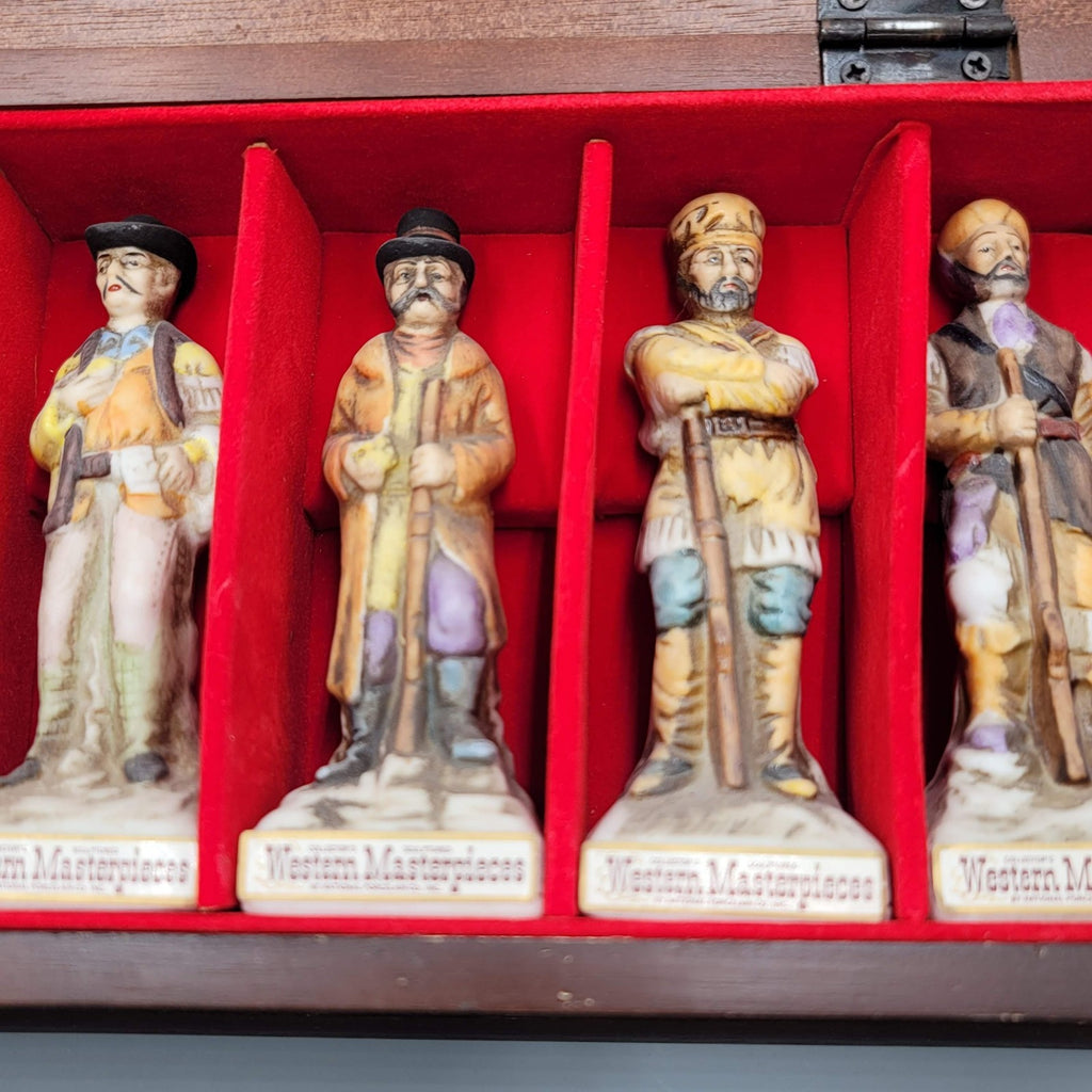 Western Masterpieces Figurines Set of 6 Cowboy Old West in Wooden Display Case