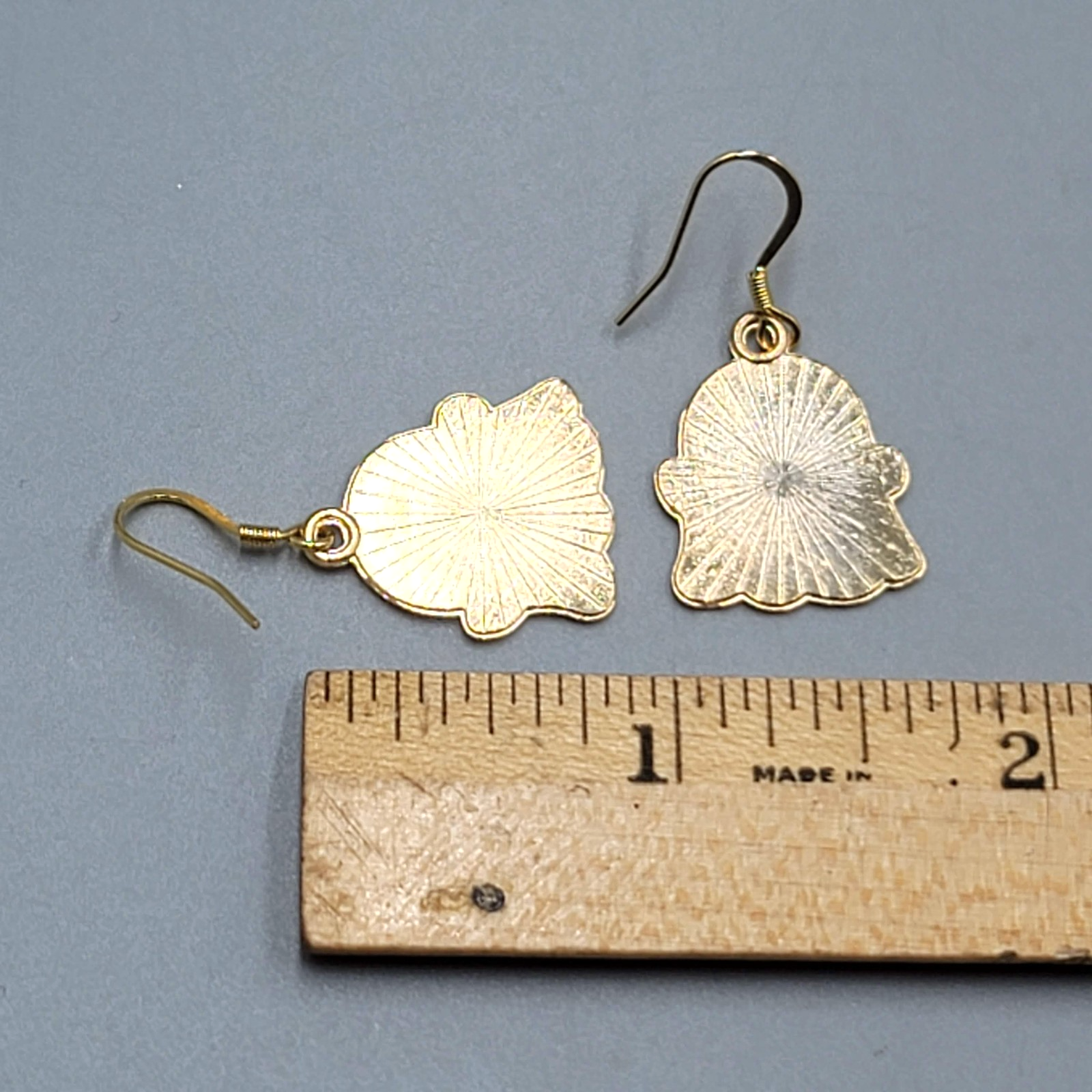 Black Enamel Ghost Pierced Earrings Dangle Gold tone Halloween Cute 7/8"
