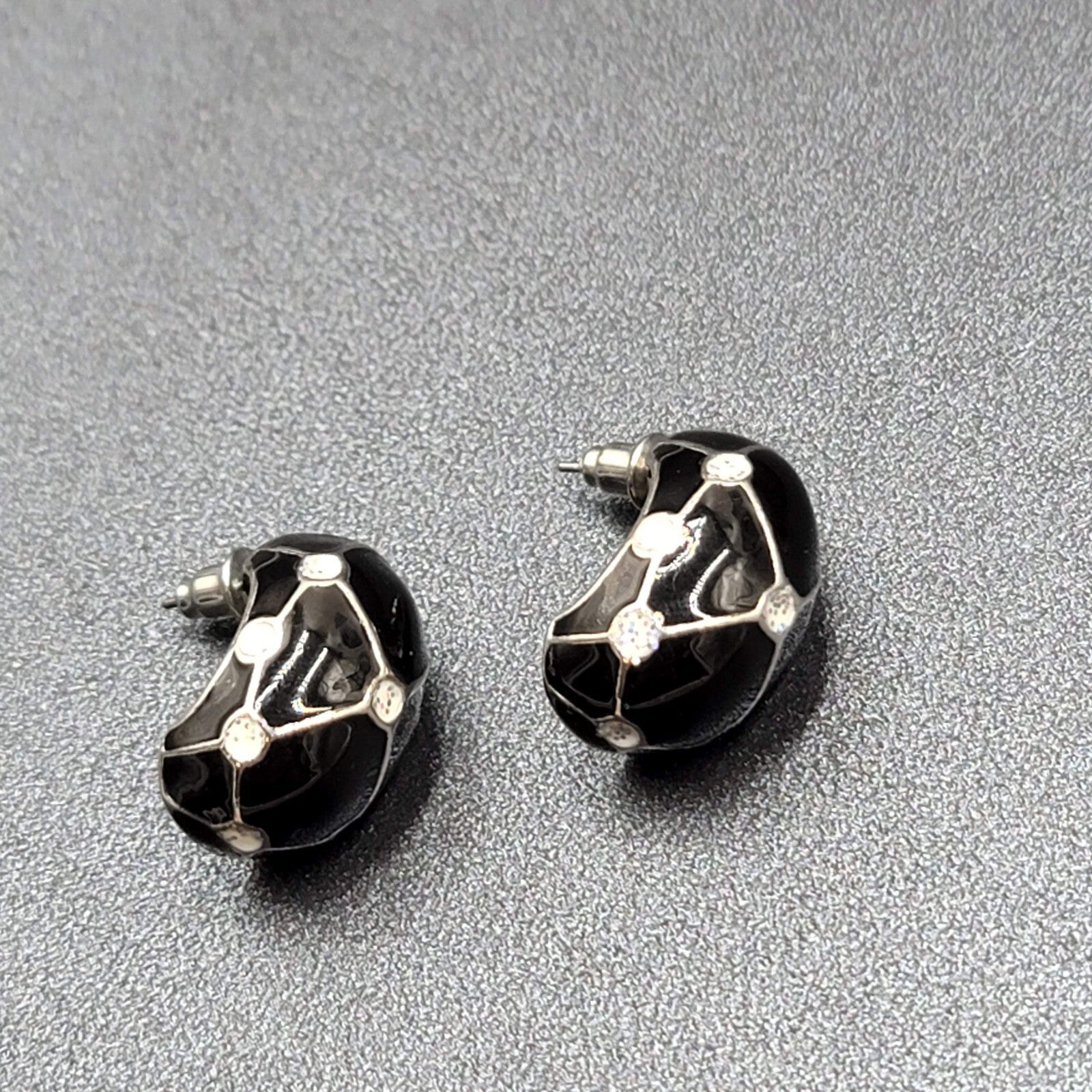 Vintage Pierced Earrings Black Enamel White Glitter Dots Half Hoops 7/8"
