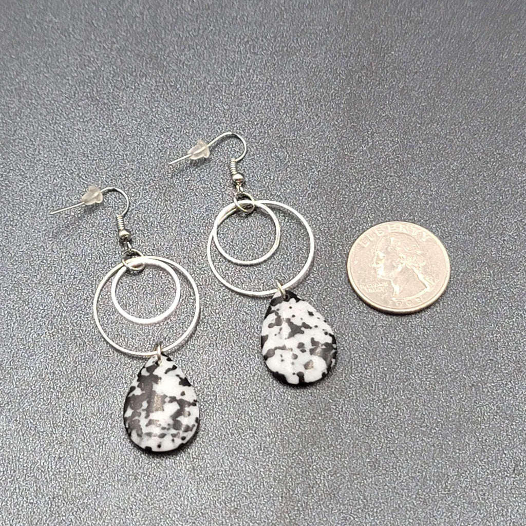 Pierced Earrings Silver tone Black Speckle Stone Teardrop Dangle 2.25"