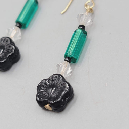 Beaded Dangle Pierced Earrings Gold tone Green Black Flower 1 3/8"