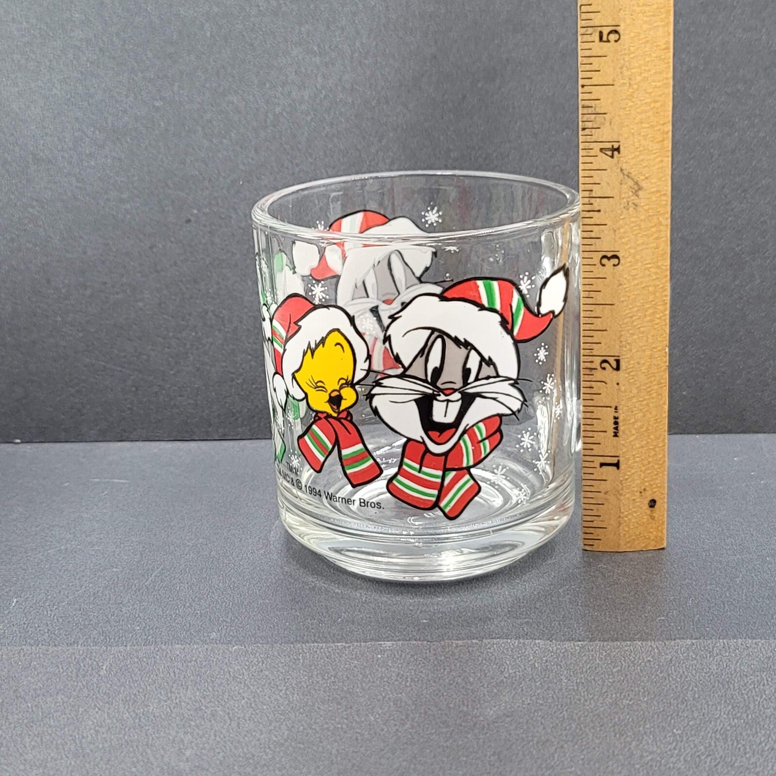 Looney Tunes Christmas Mug Glass Bugs Bunny Sylvester Tweety Warner Bros 1994