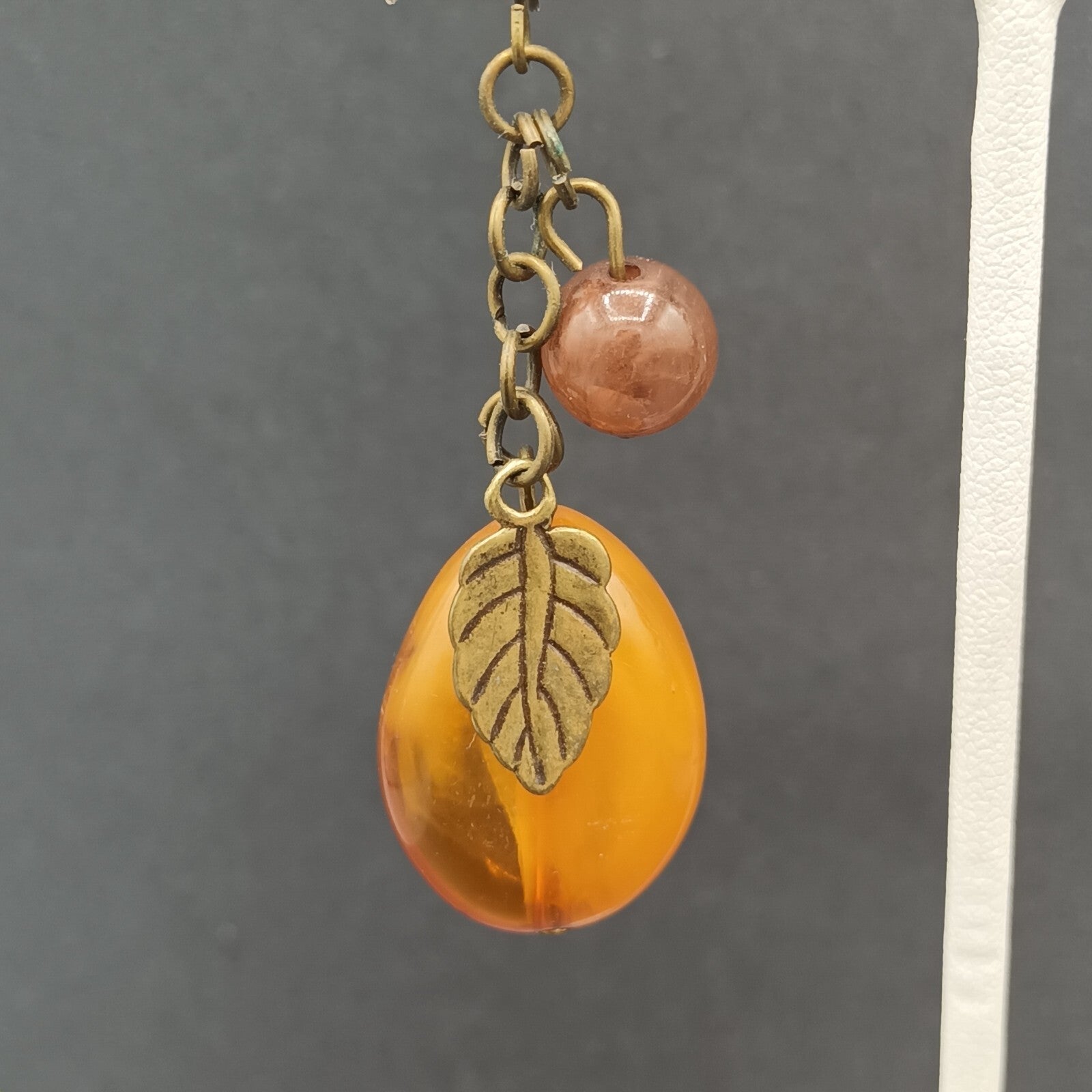 Pierced Earrings Bronze tone Acrylic Bead Natural Tones Leaf Dangle 1.75"