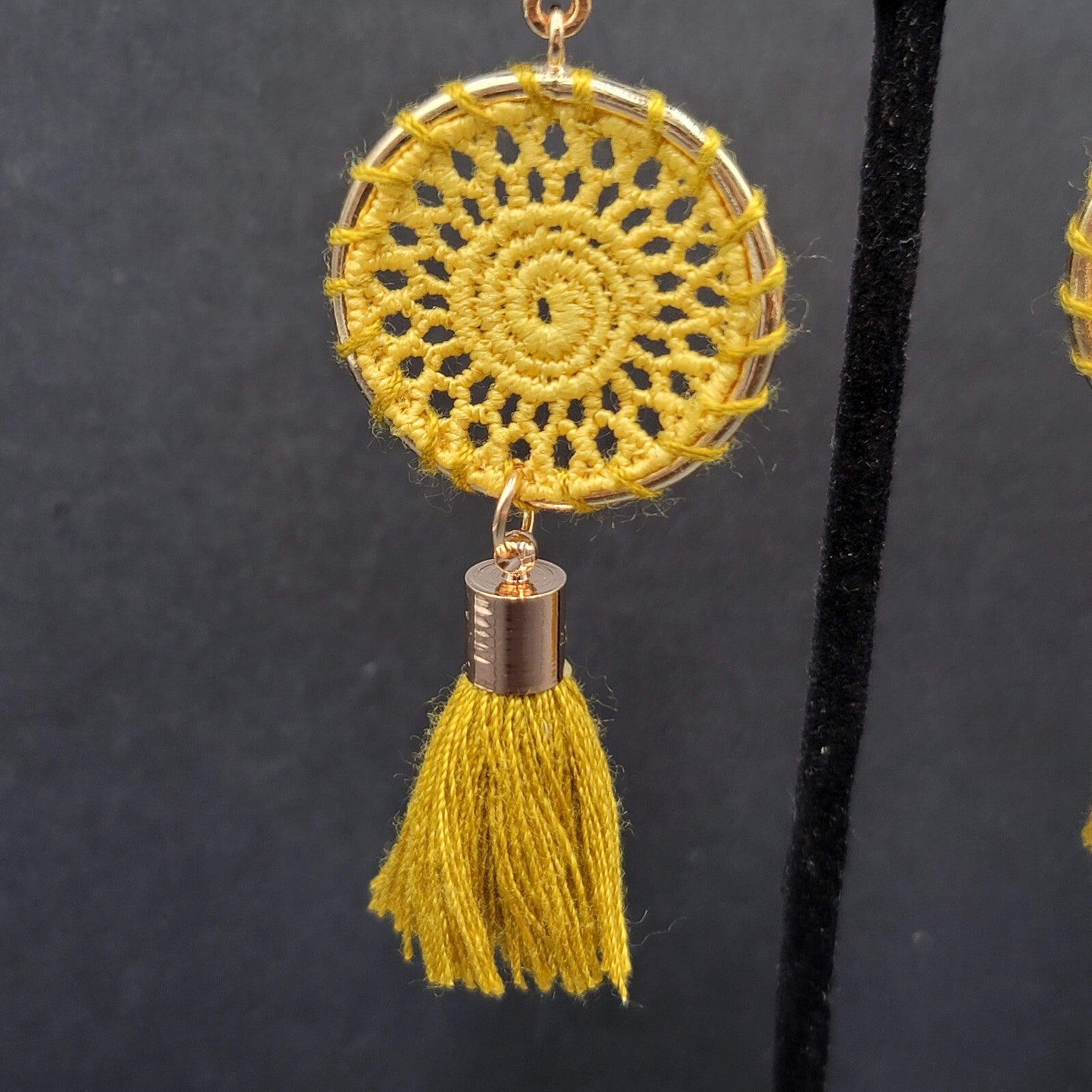 Boho Pierced Earrings Gold tone Yellow String Medallion Tassel 2.75"