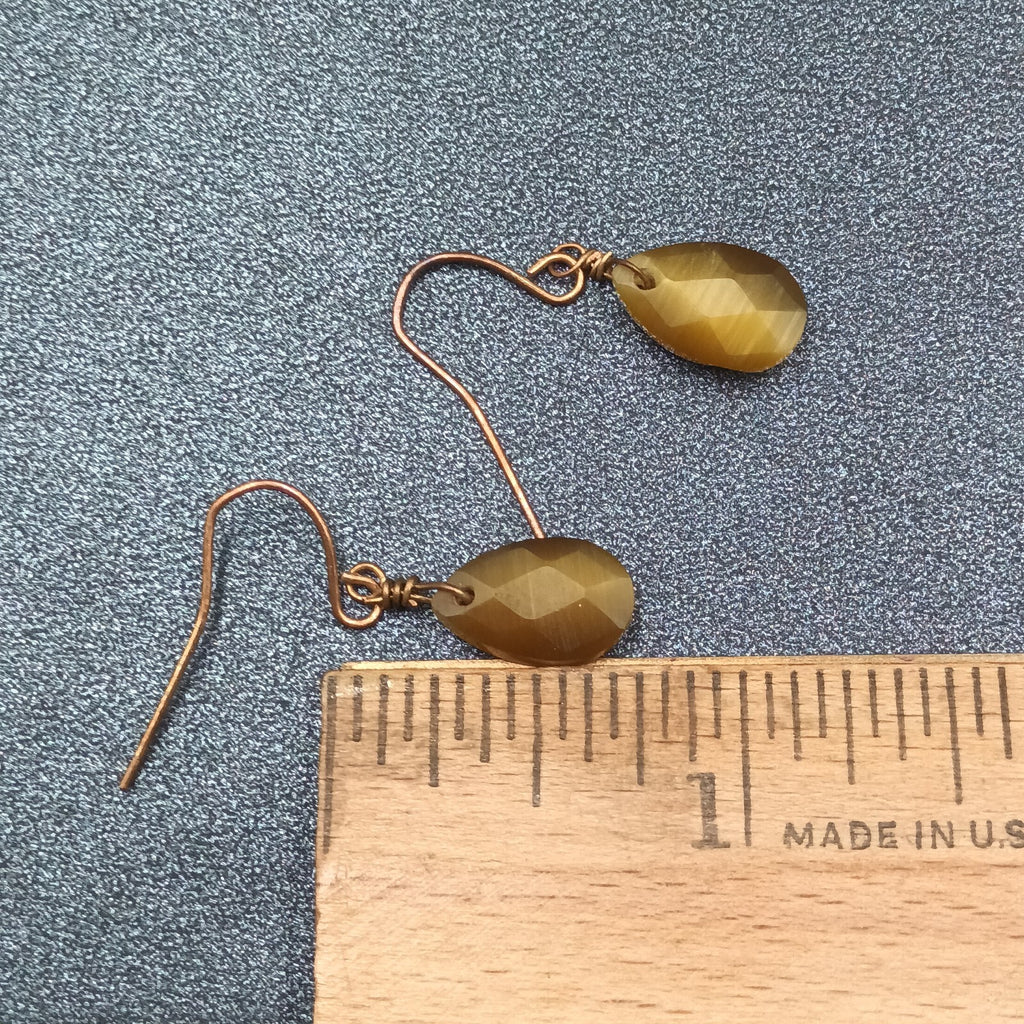 Pierced Earrings Faceted Yellow Chatoyant Glass Teardrop Copper tone Dangle 1/2"
